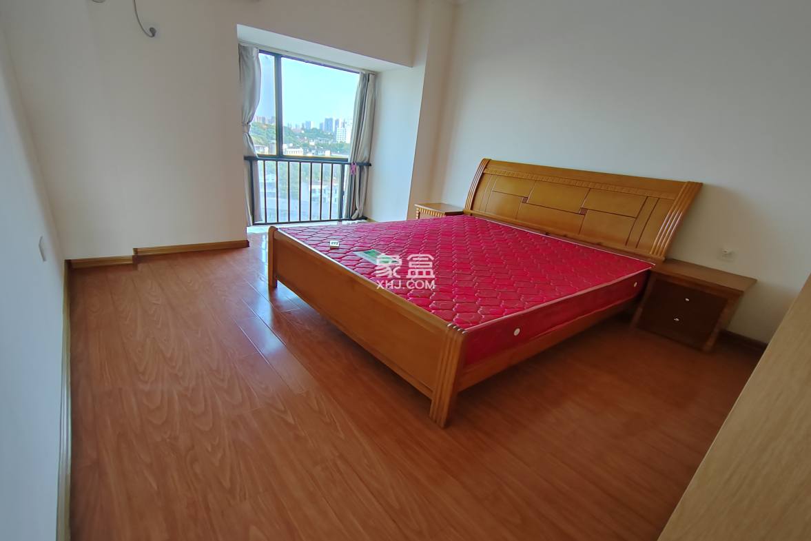 太一御江城 3室2厅2卫 2200.0元/月 太一御江城 3室2厅2卫 2200.0元/月室内图