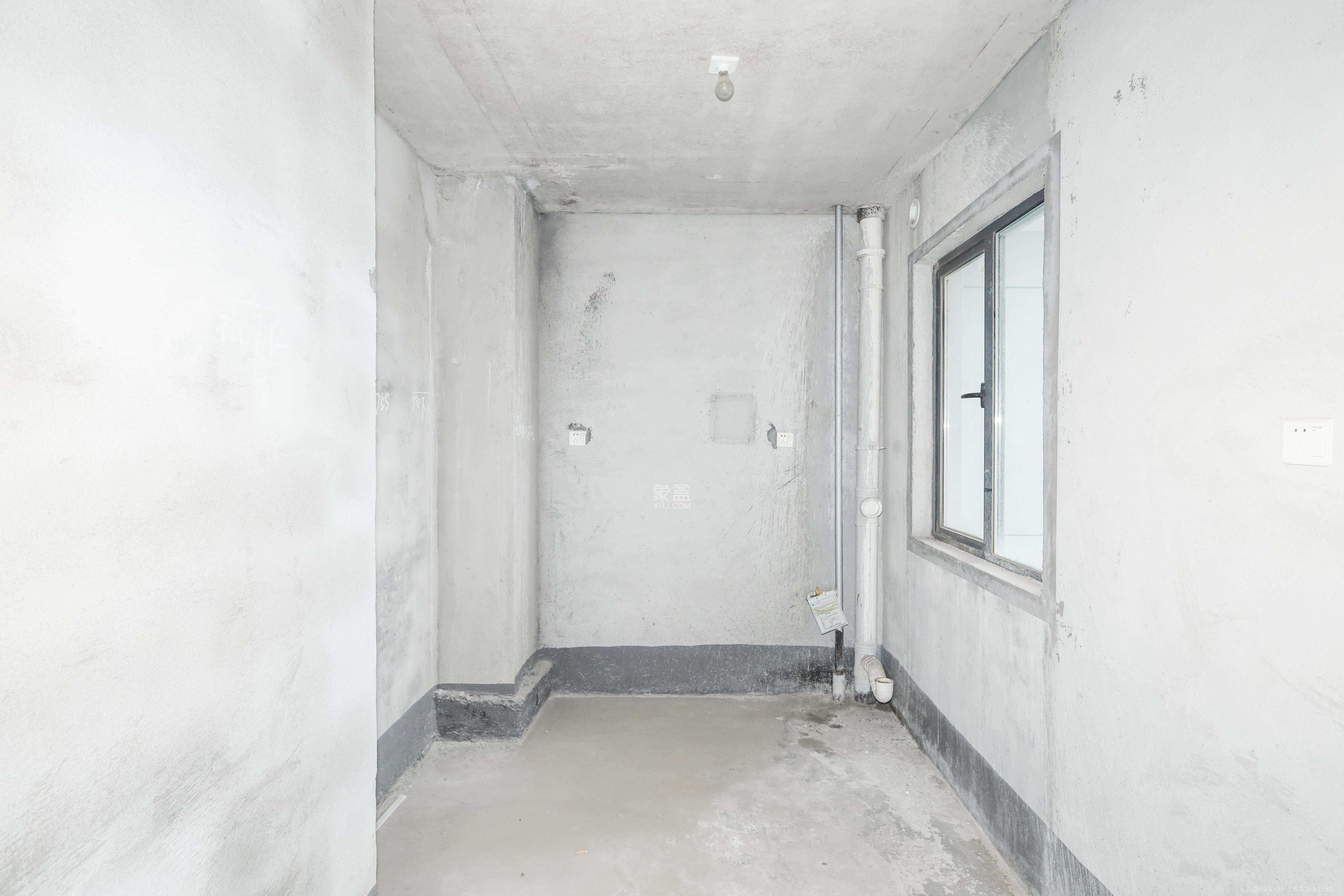 中冶中央公园  2室2厅1卫    75.0万 中冶中央公园  2室2厅1卫    75.0万厨房