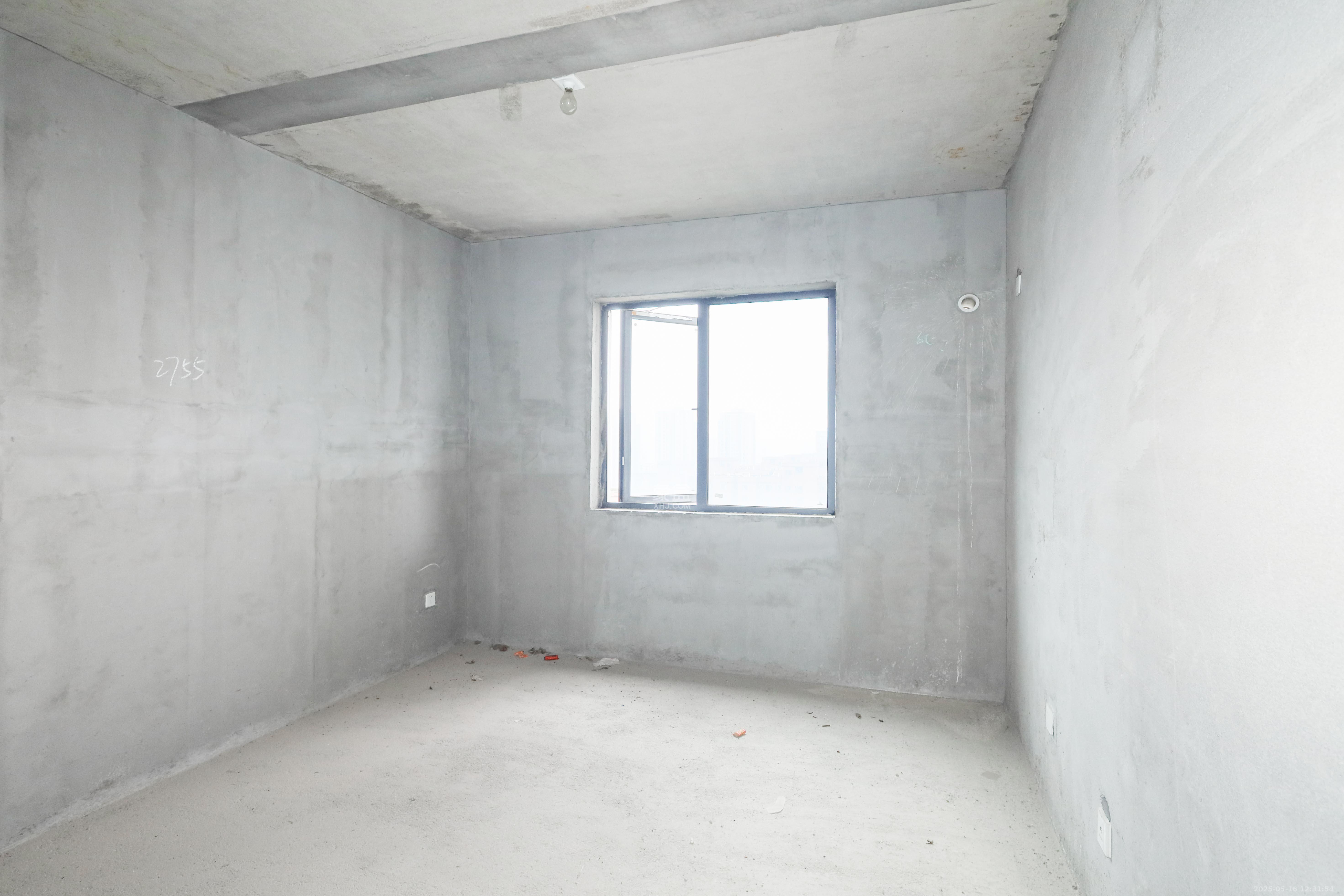 中冶中央公园  2室2厅1卫    75.0万 中冶中央公园  2室2厅1卫    75.0万卧室