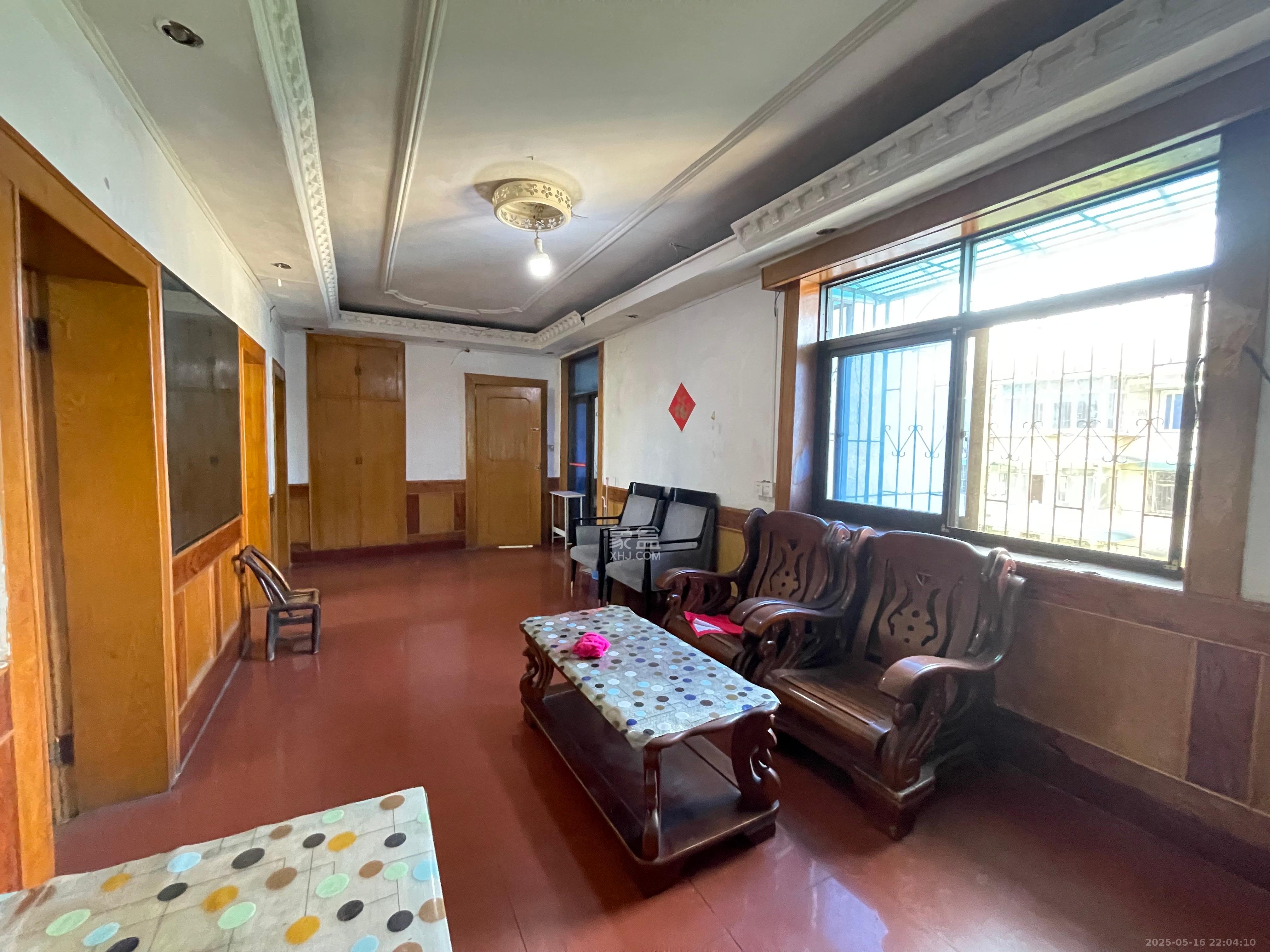 茶园坡社区(原王家冲社区)  2室2厅1卫    1400.0元/月 茶园坡社区(原王家冲社区)  2室2厅1卫    1400.0元/月室内图