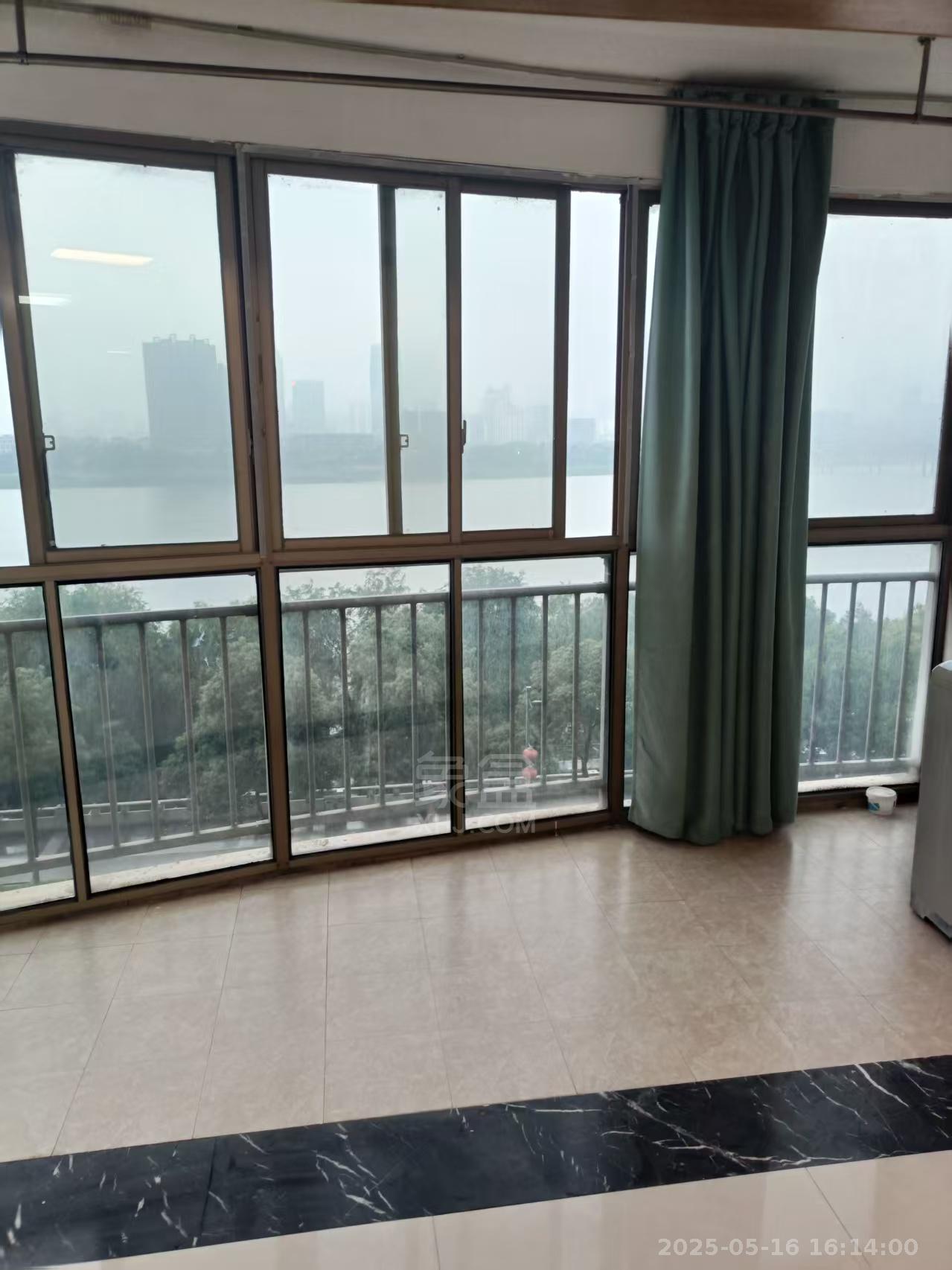 九天国际  2室2厅1卫    1800.0元/月 九天国际  2室2厅1卫    1800.0元/月室内图