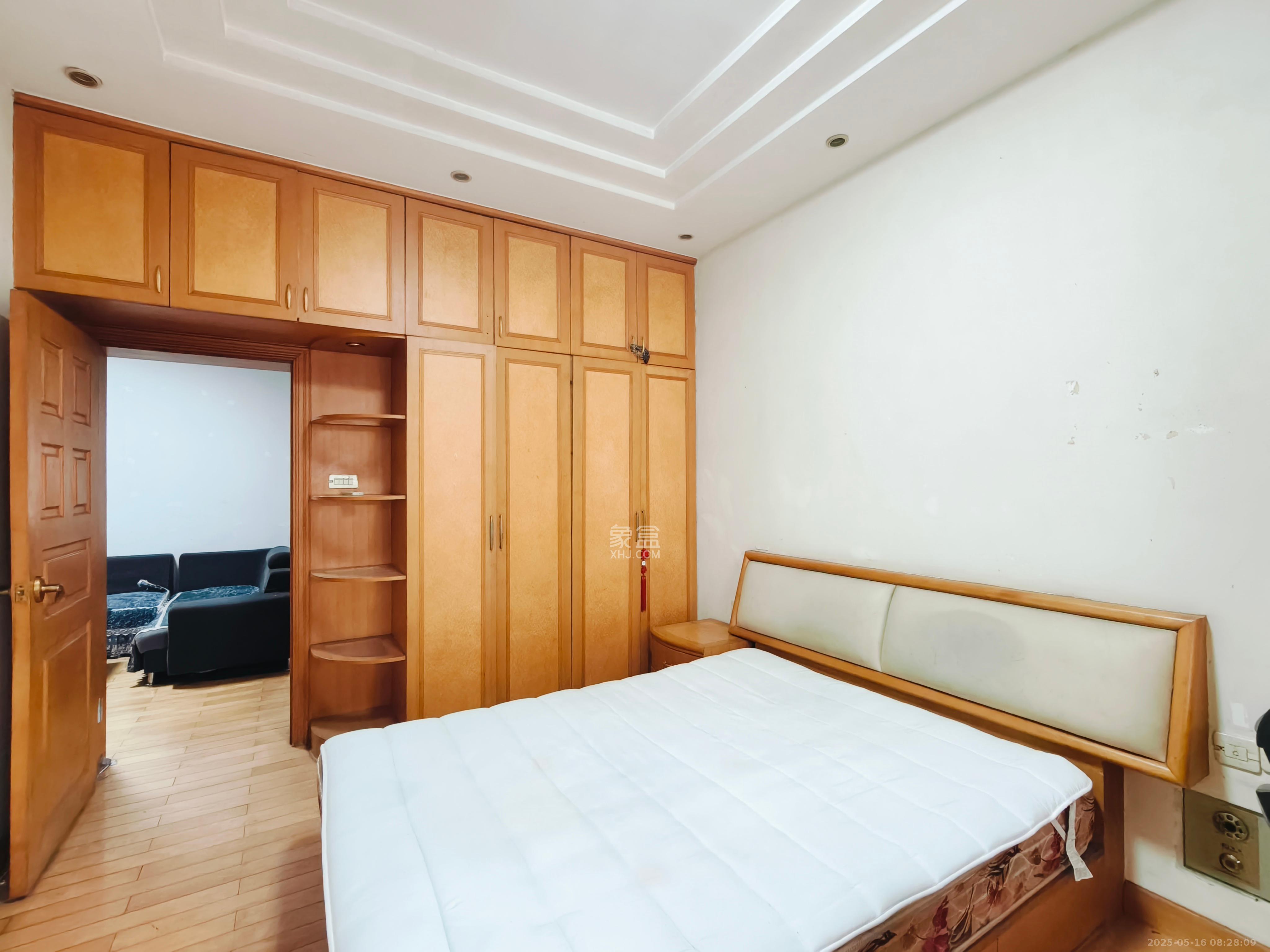 湖南省体育局单位宿舍（省体总会宿舍）  3室2厅1卫   2100.00元/月室内图