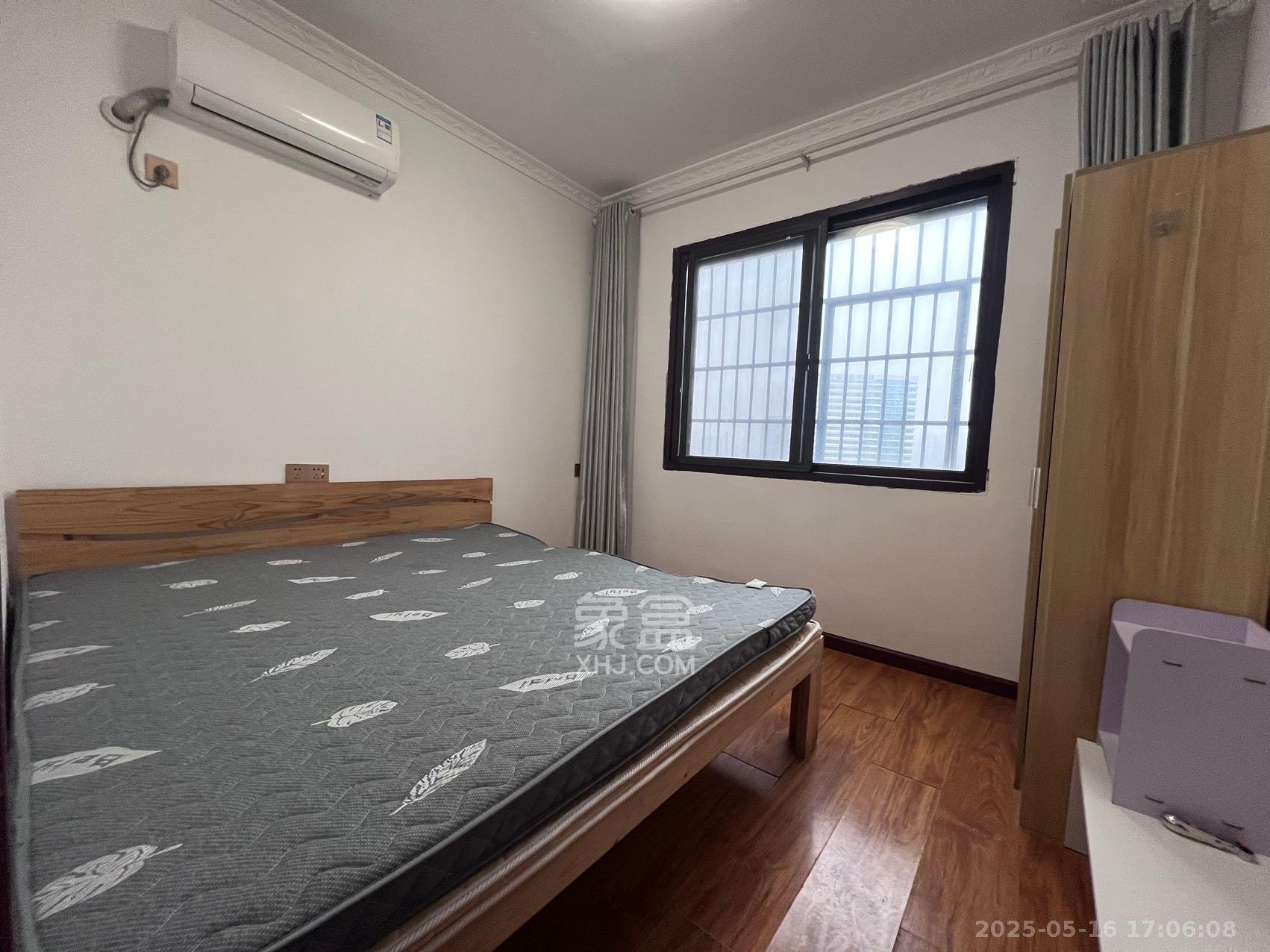 东方美地  4室2厅2卫   2650.00元/月室内图