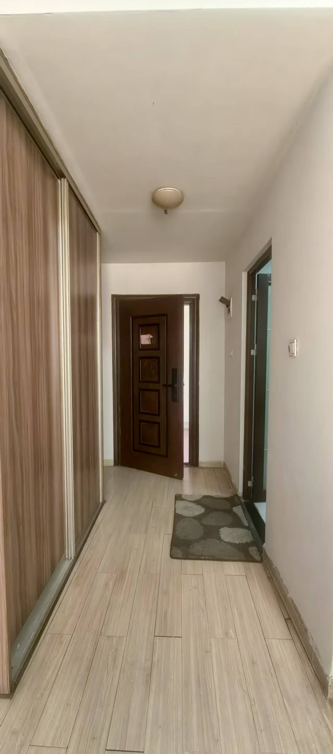 鹏泰国际 1室1厅1卫 700.0元/月 鹏泰国际 1室1厅1卫 700.0元/月室内图