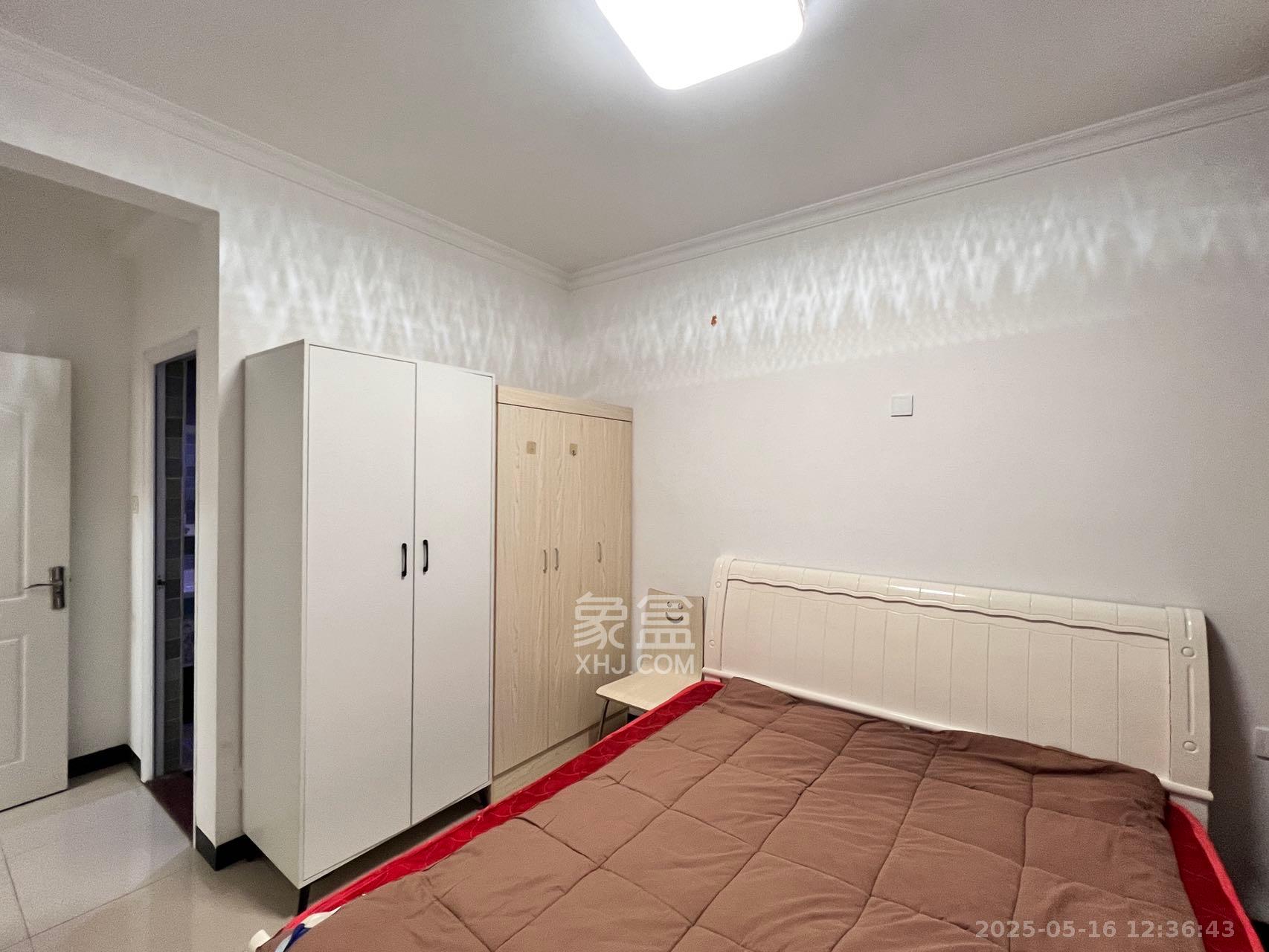 中南红领邦(红星嘉和苑) 3室2厅2卫 2100.0元/月 中南红领邦(红星嘉和苑) 3室2厅2卫 2100.0元/月室内图