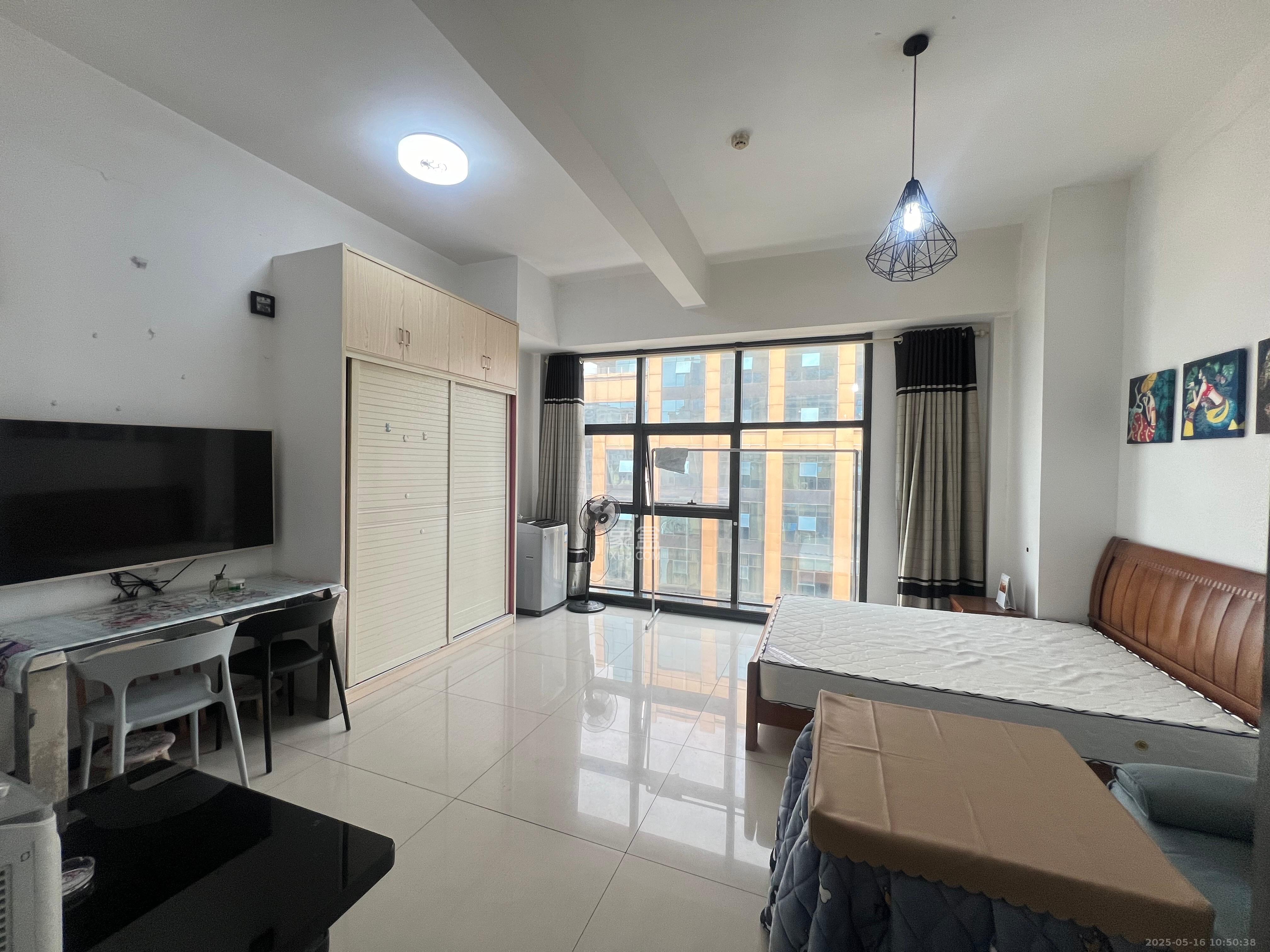 御溪国际  1室1厅1卫    1600.0元/月 御溪国际  1室1厅1卫    1600.0元/月室内图1