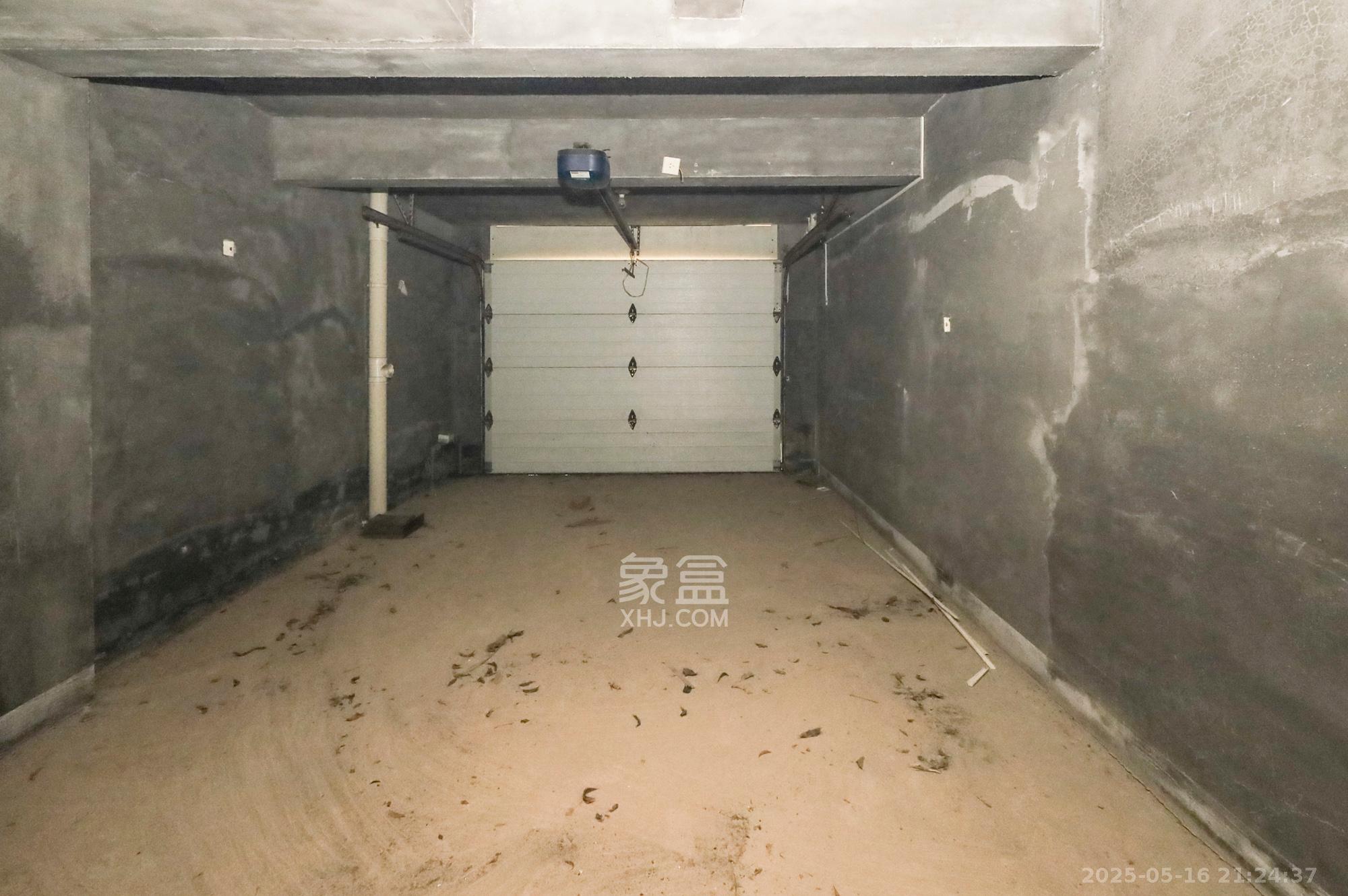 水映加州  5室2厅4卫   480.00万其他