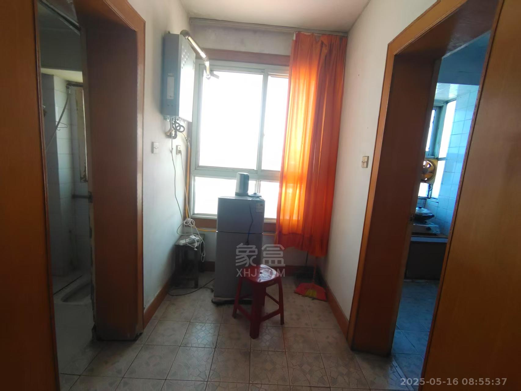 人民中路 2室1厅1卫 500.0元/月 人民中路 2室1厅1卫 500.0元/月室内图