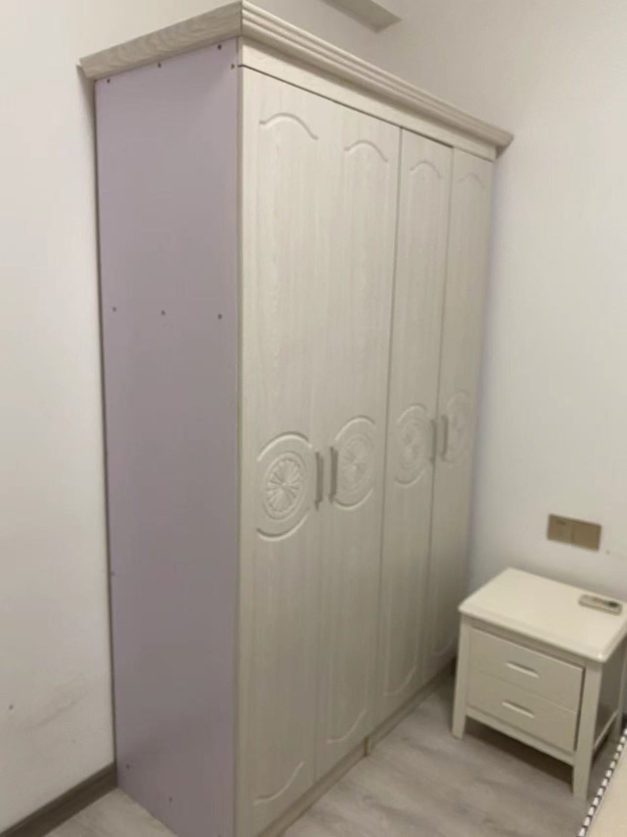 合胜广场  1室2厅2卫   1800.00元/月