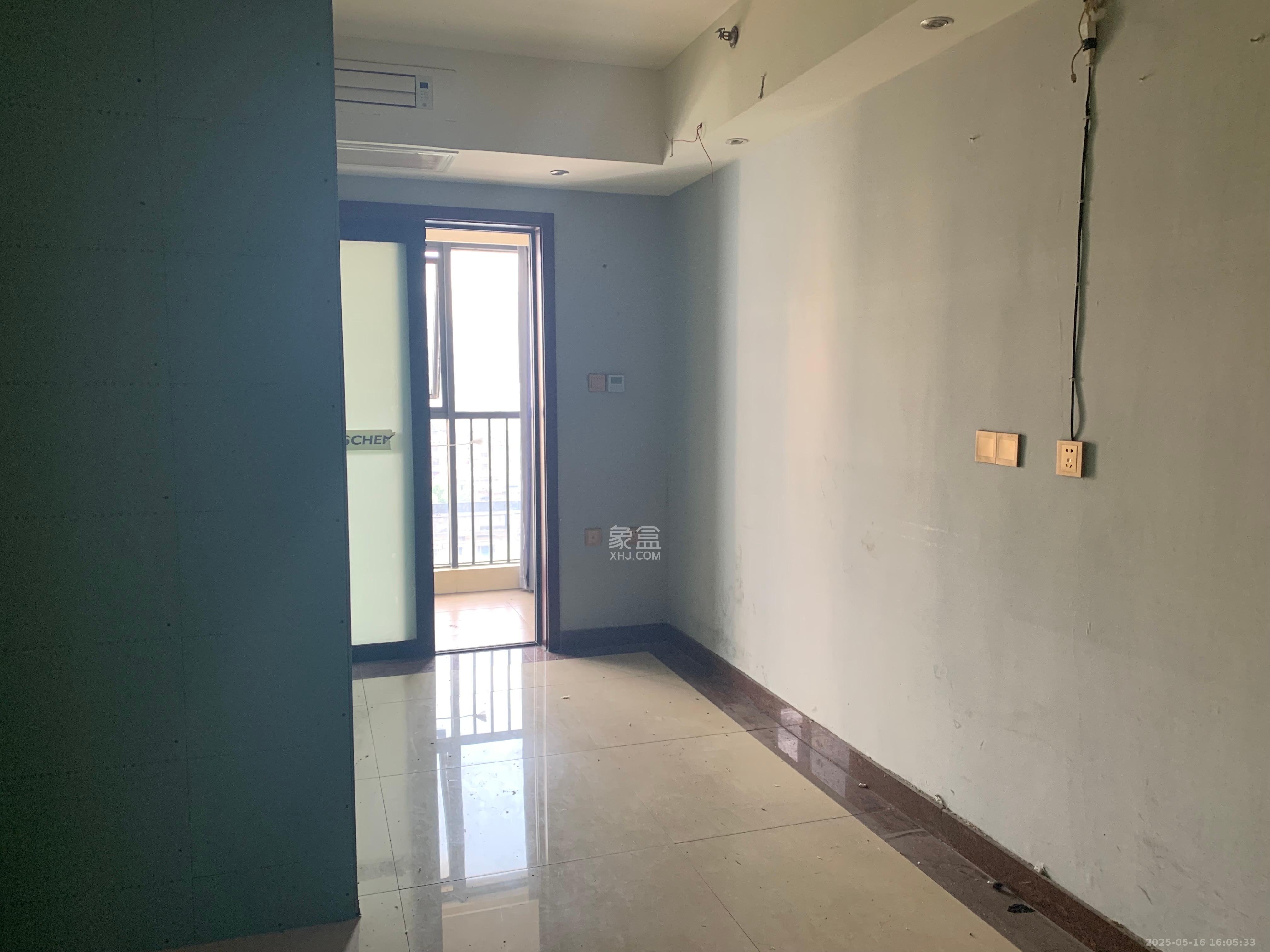 东塘瑞府 1室1厅1卫 1600.0元/月 东塘瑞府 1室1厅1卫 1600.0元/月室内图