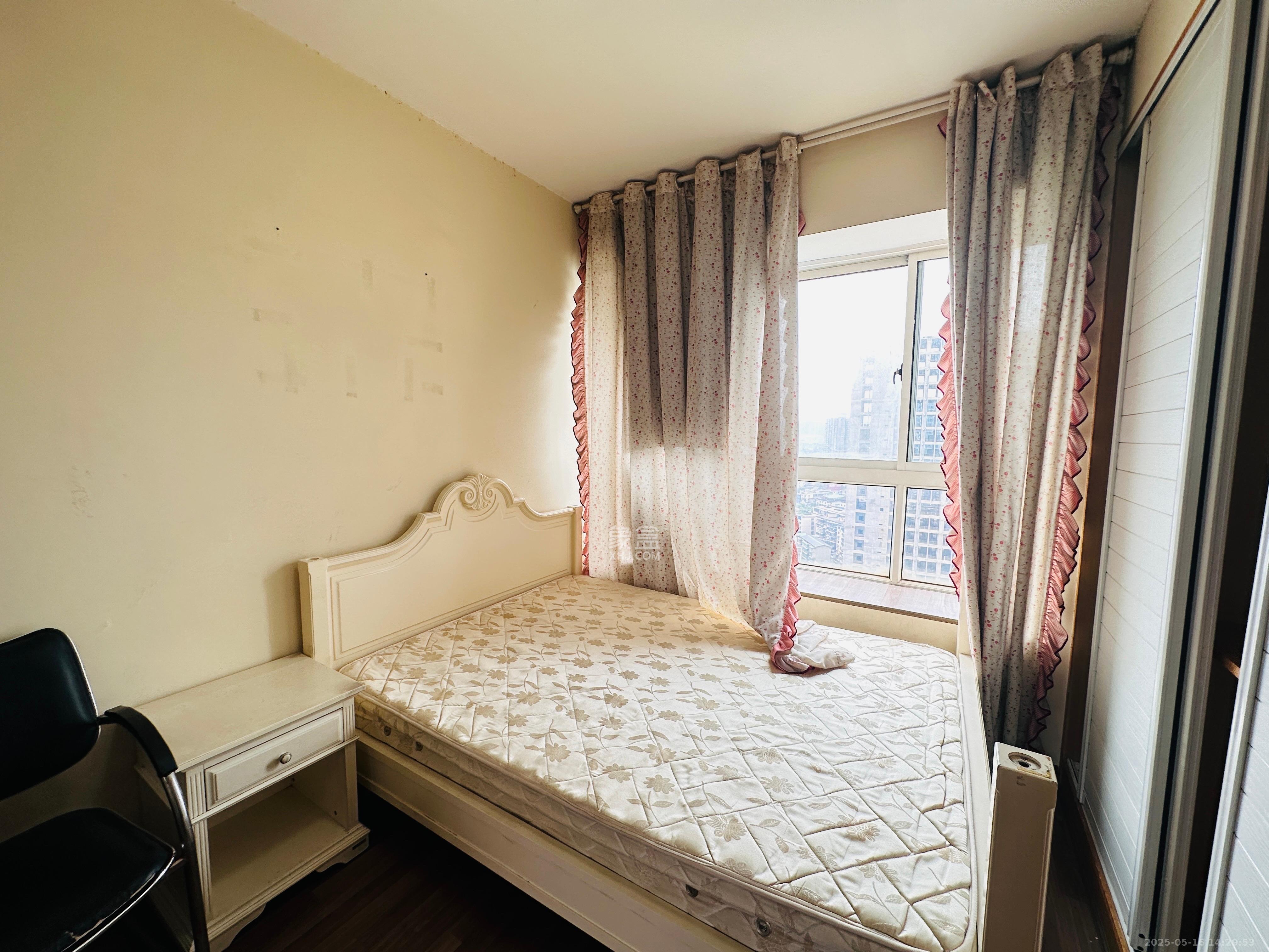 白沙晶城 1室1厅1卫 1500.0元/月 白沙晶城 1室1厅1卫 1500.0元/月室内图