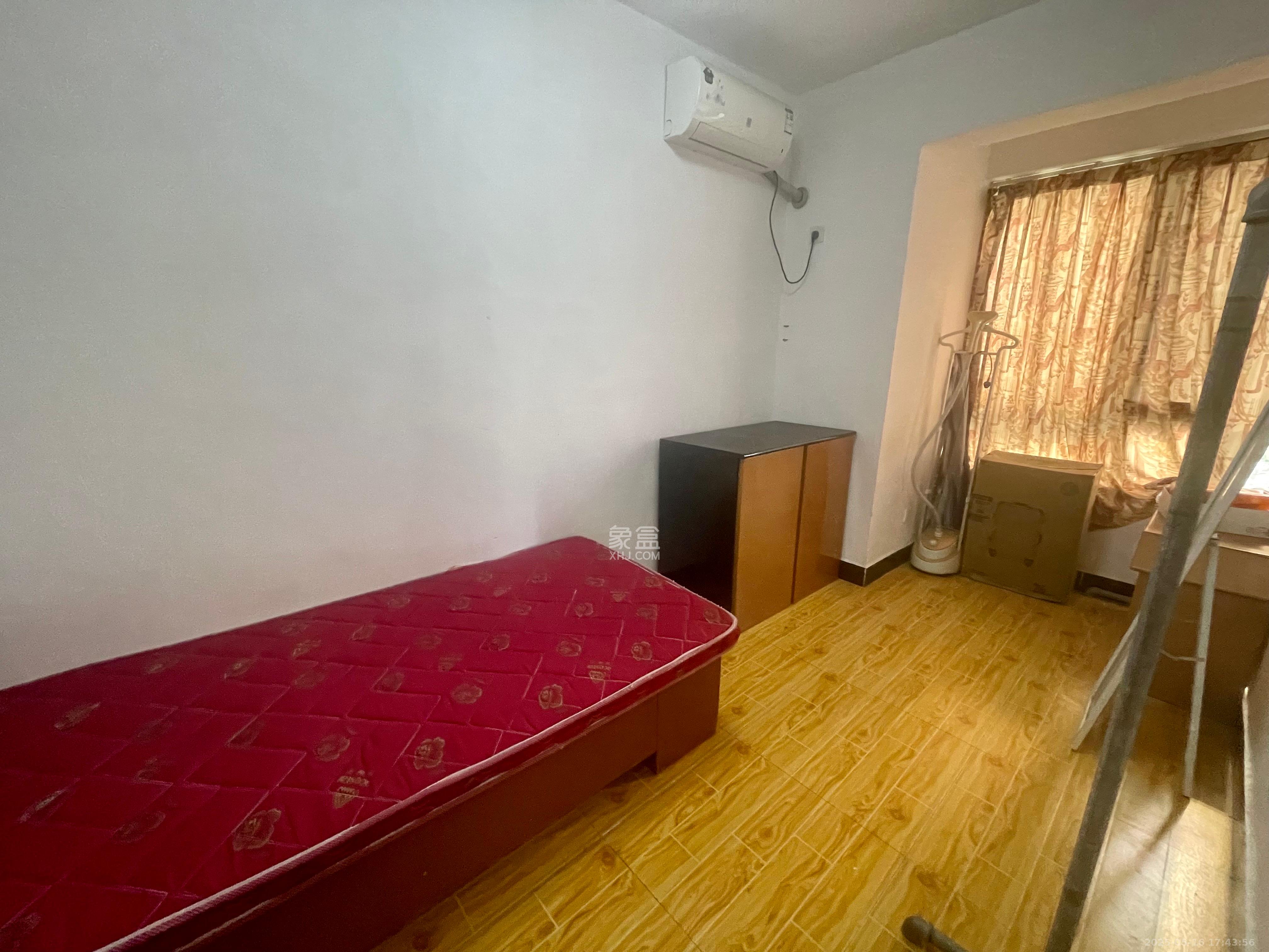 保利天心嘉园 4室2厅1卫 2300.0元/月 保利天心嘉园 4室2厅1卫 2300.0元/月室内图