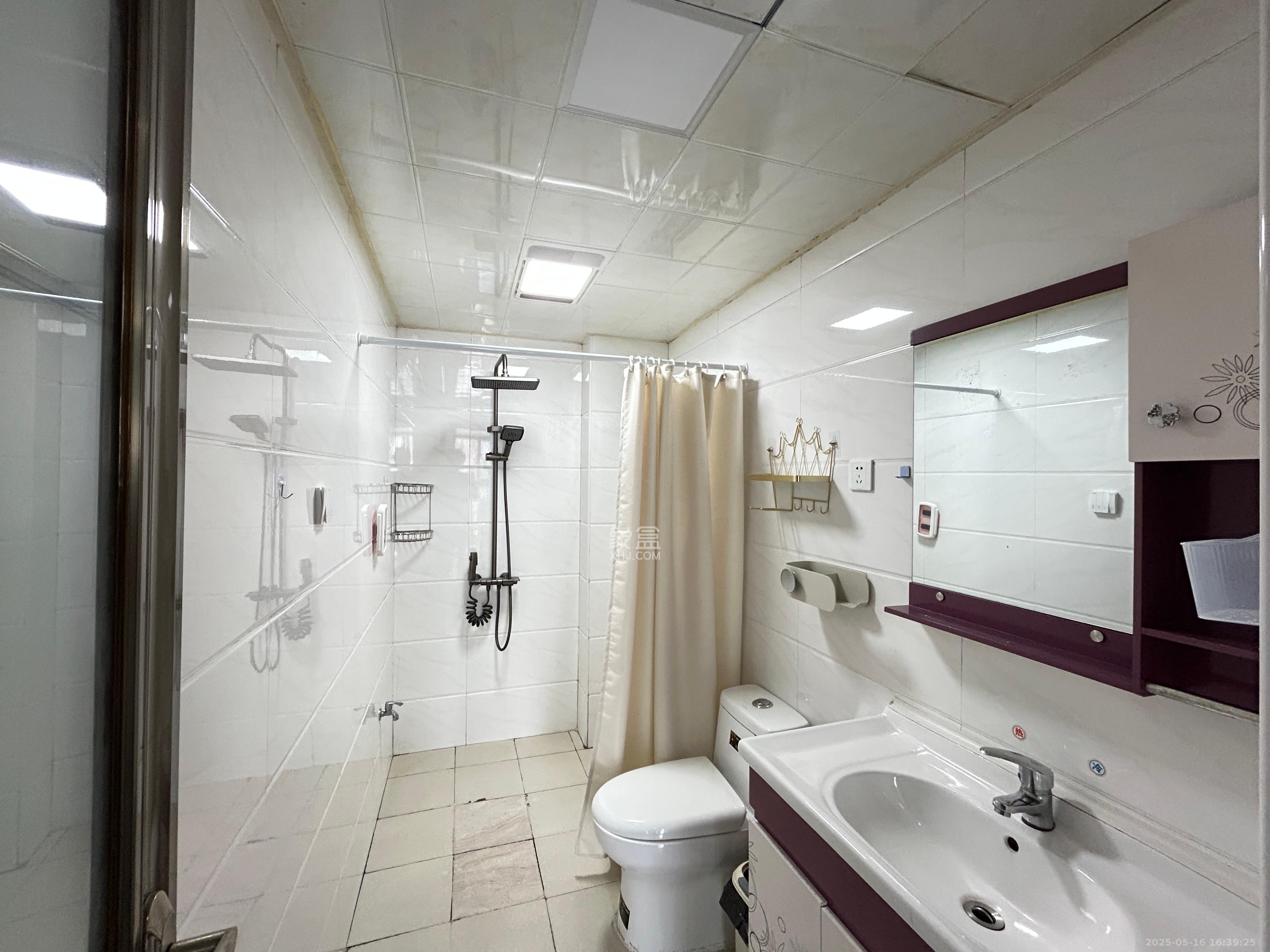 北辰三角洲C2区 3室2厅1卫 2200.0元/月 北辰三角洲C2区 3室2厅1卫 2200.0元/月室内图