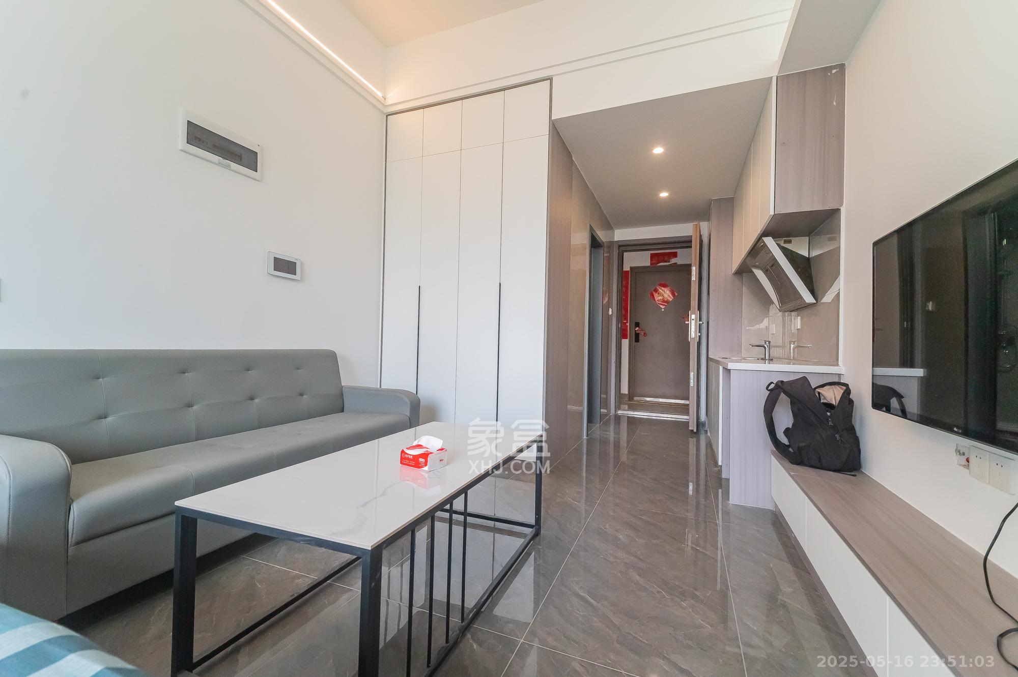 新城悦隽公园  1室1厅1卫    18.8万 新城悦隽公园  1室1厅1卫    18.8万客厅