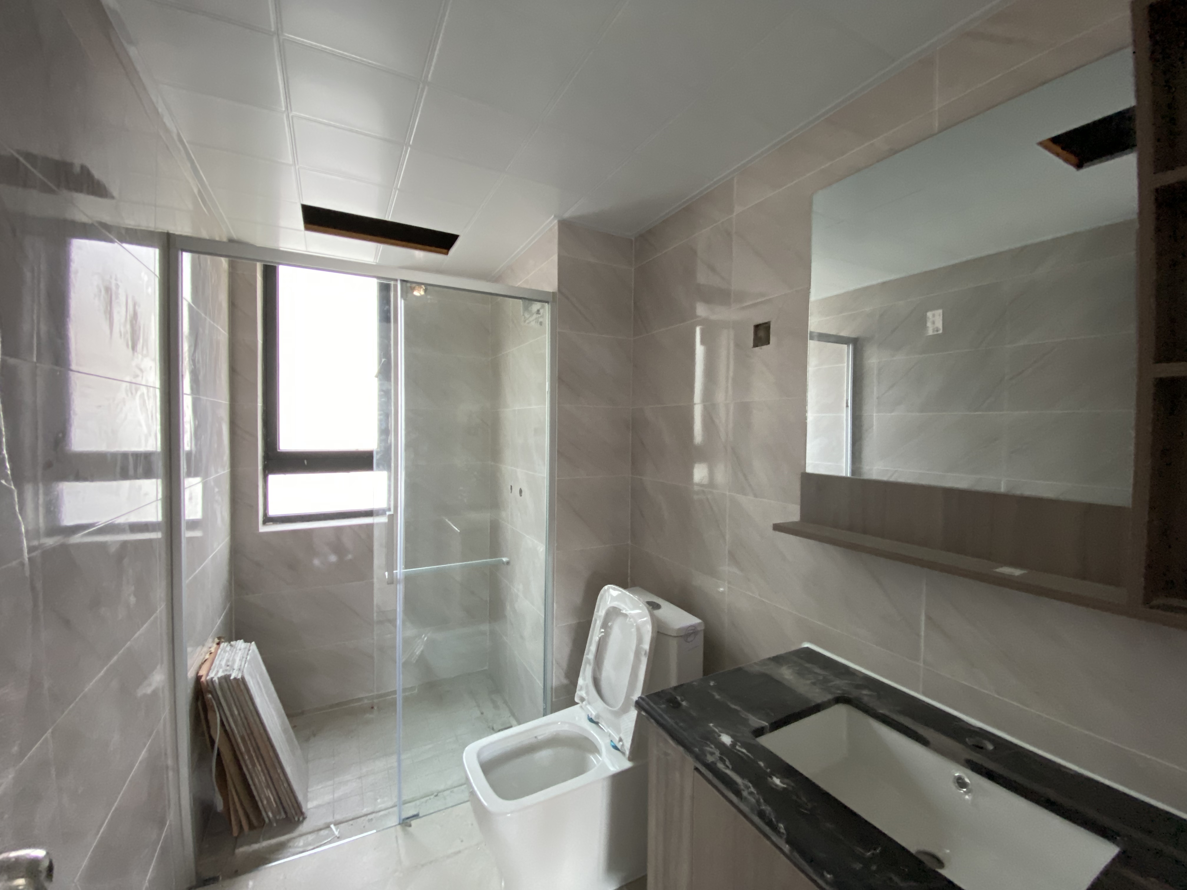 碧桂园梓山府 3室2厅2卫 1800.0元/月 碧桂园梓山府 3室2厅2卫 1800.0元/月室内图