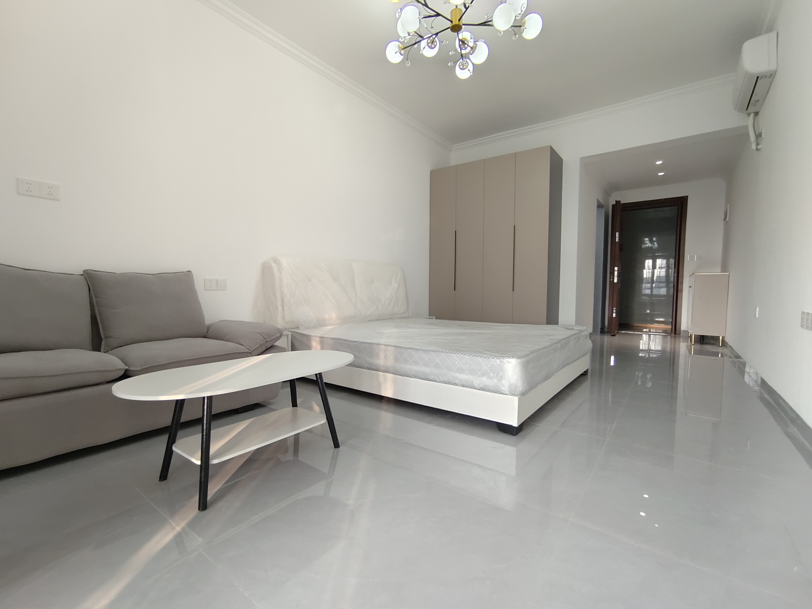 奥园广场 1室1厅1卫 1500.0元/月 奥园广场 1室1厅1卫 1500.0元/月户型图