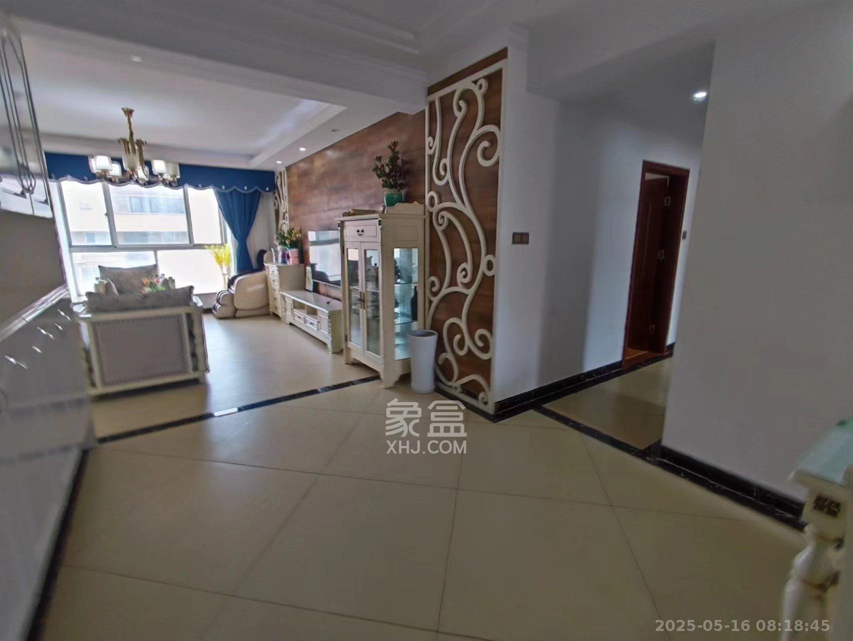 红树湾  3室2厅2卫   2500.00元/月
