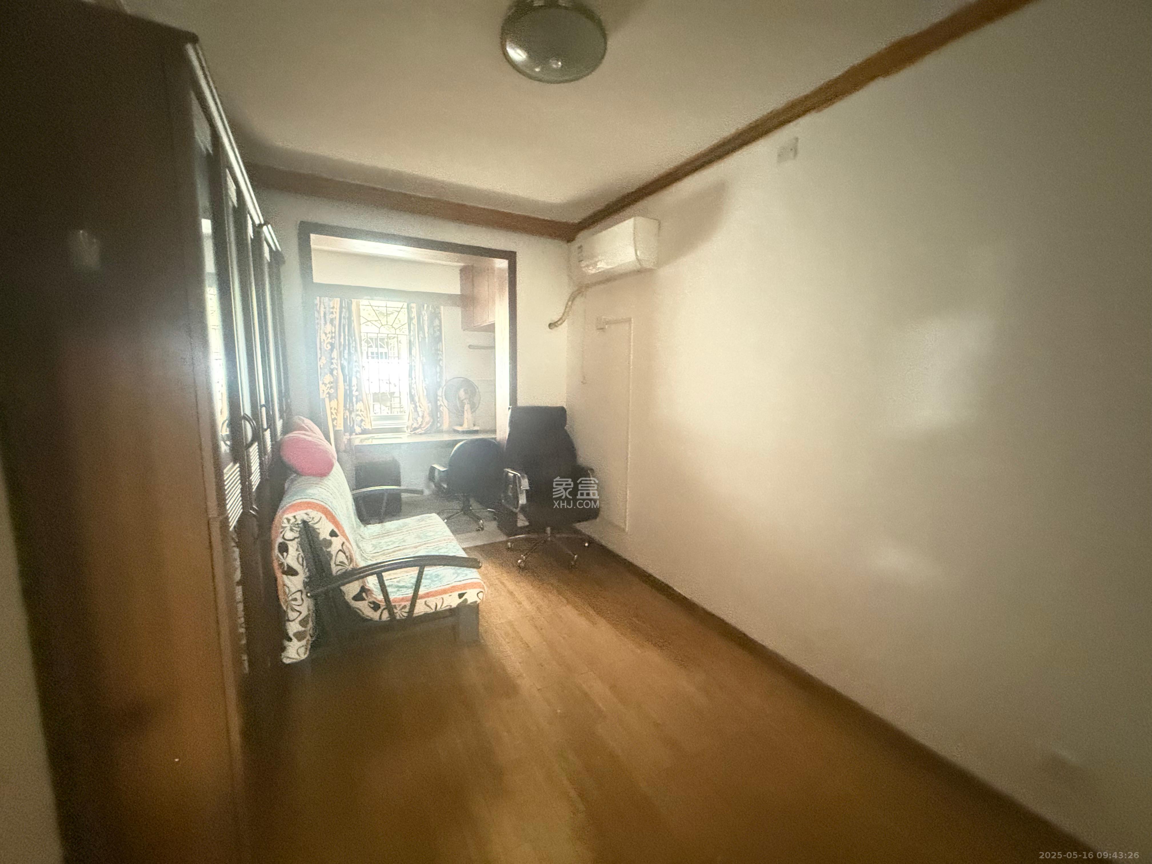 长监宿舍  3室2厅1卫   2200.00元/月室内图