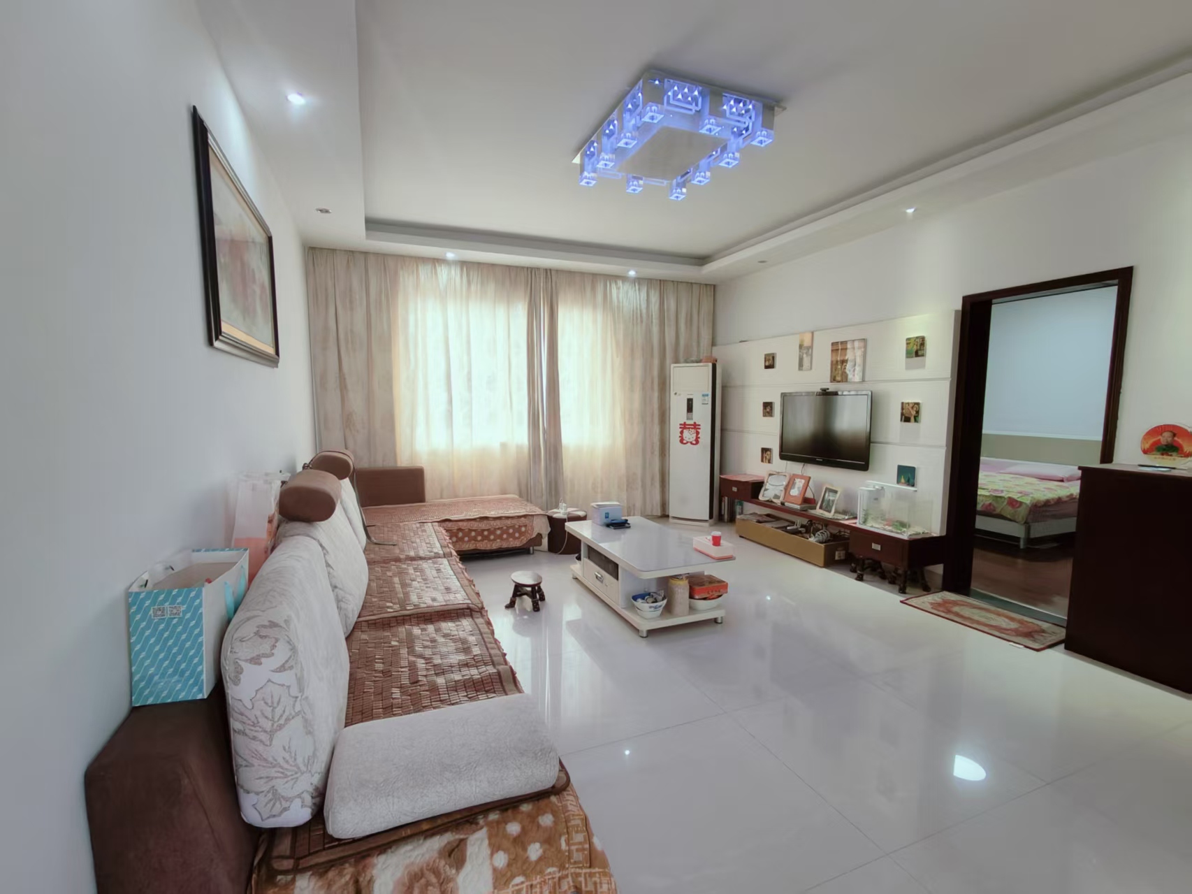 旺佳华府 2室2厅1卫 1800.0元/月 旺佳华府 2室2厅1卫 1800.0元/月室内图