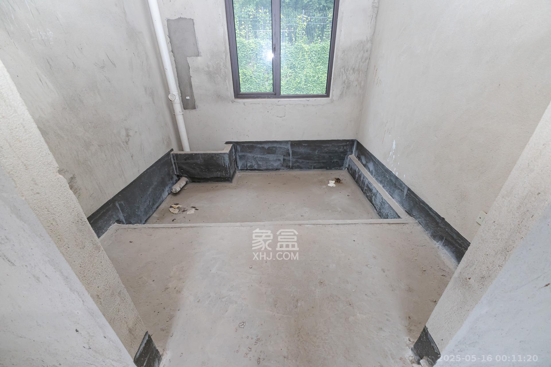 龙湖璟宸原著(龙湖紫宸)  5室3厅3卫    580.0万 龙湖璟宸原著(龙湖紫宸)  5室3厅3卫    580.0万卫生间