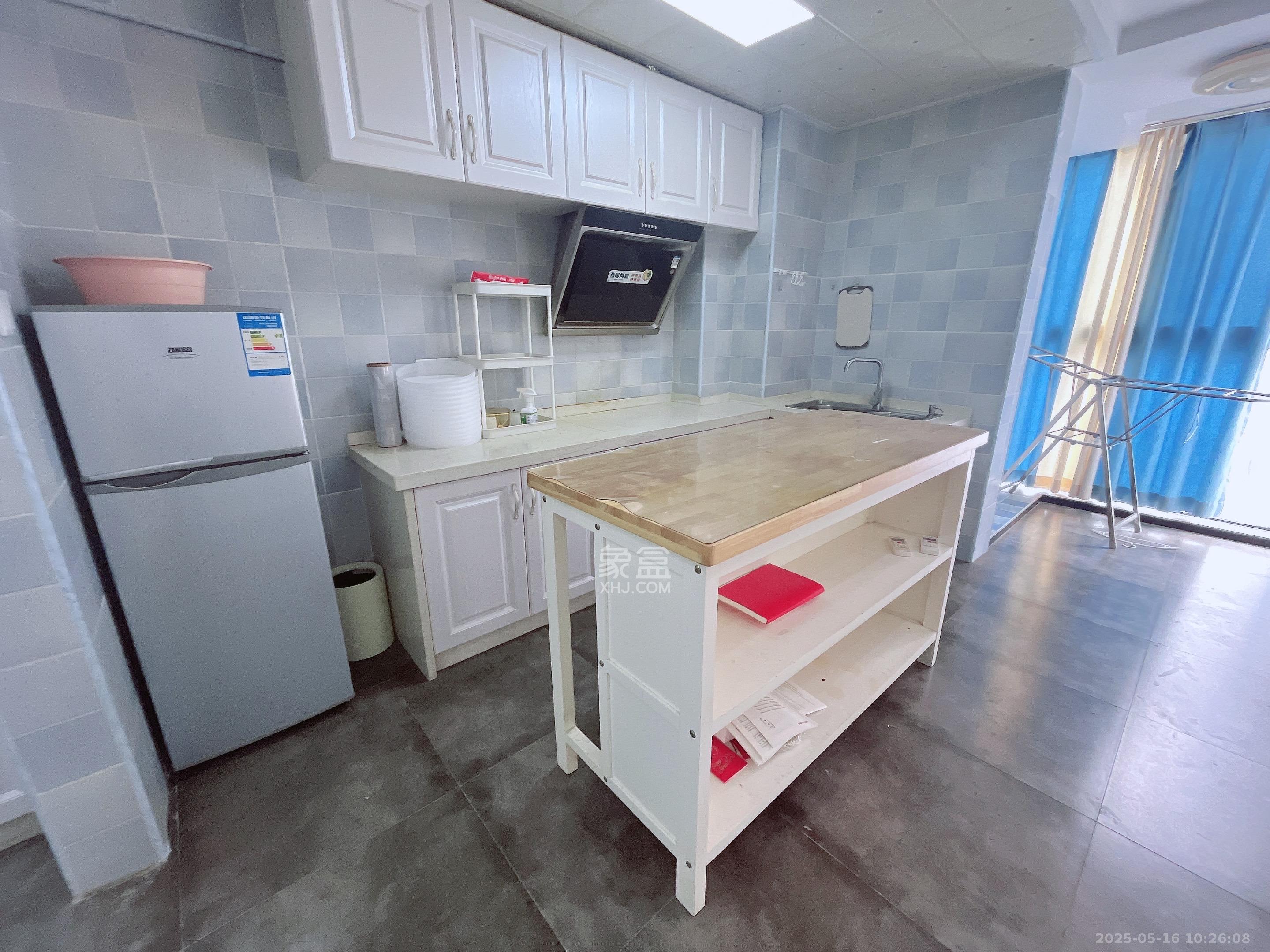 中交里城 1室2厅1卫 1900.0元/月 中交里城 1室2厅1卫 1900.0元/月室内图