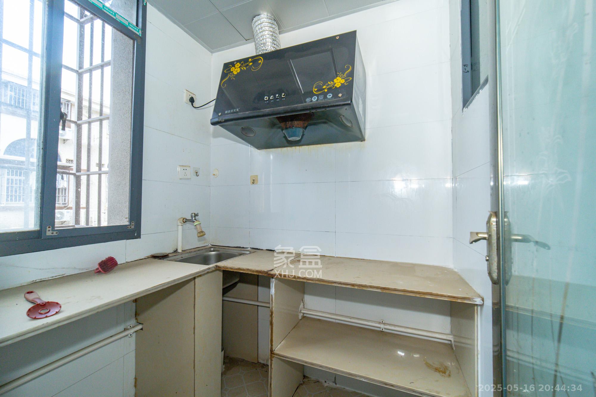 星沙三区 10室0厅0卫 265.0万 星沙三区 10室0厅0卫 265.0万厨房