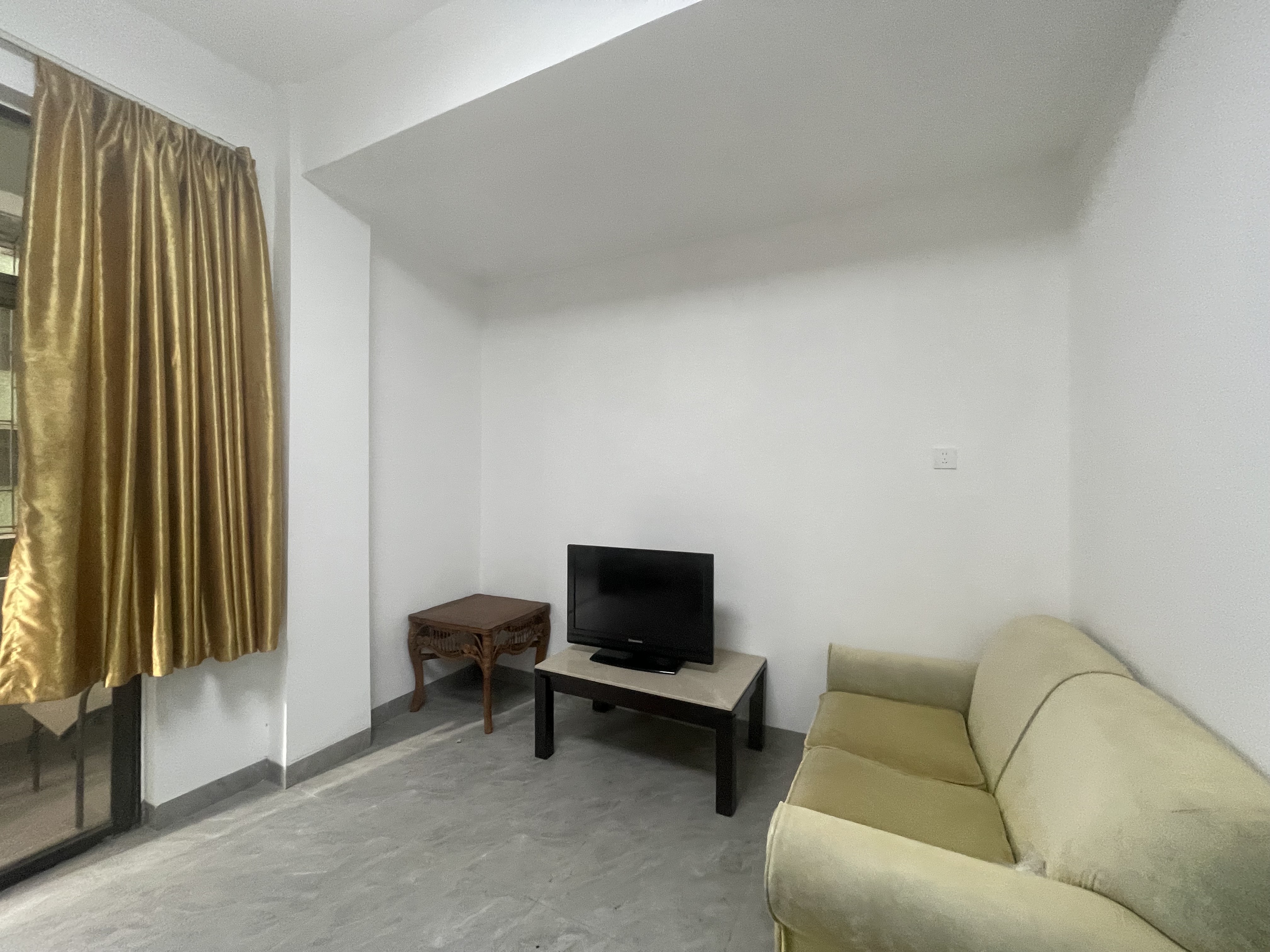 傍海小区  2室2厅1卫    2000.0元/月 傍海小区  2室2厅1卫    2000.0元/月室内图