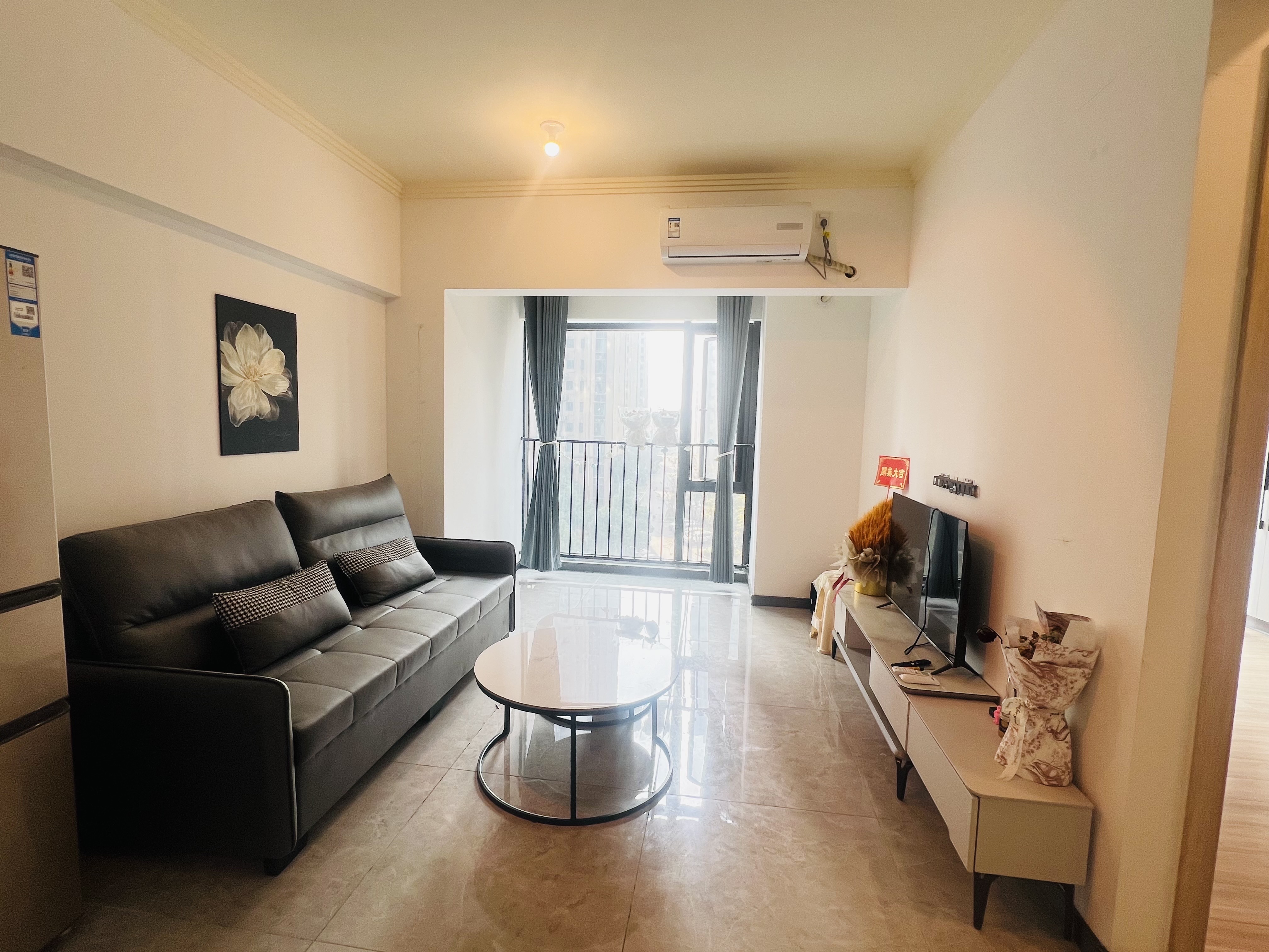 碧桂园壹中心  2室2厅1卫    55.8万 碧桂园壹中心  2室2厅1卫    55.8万室内图