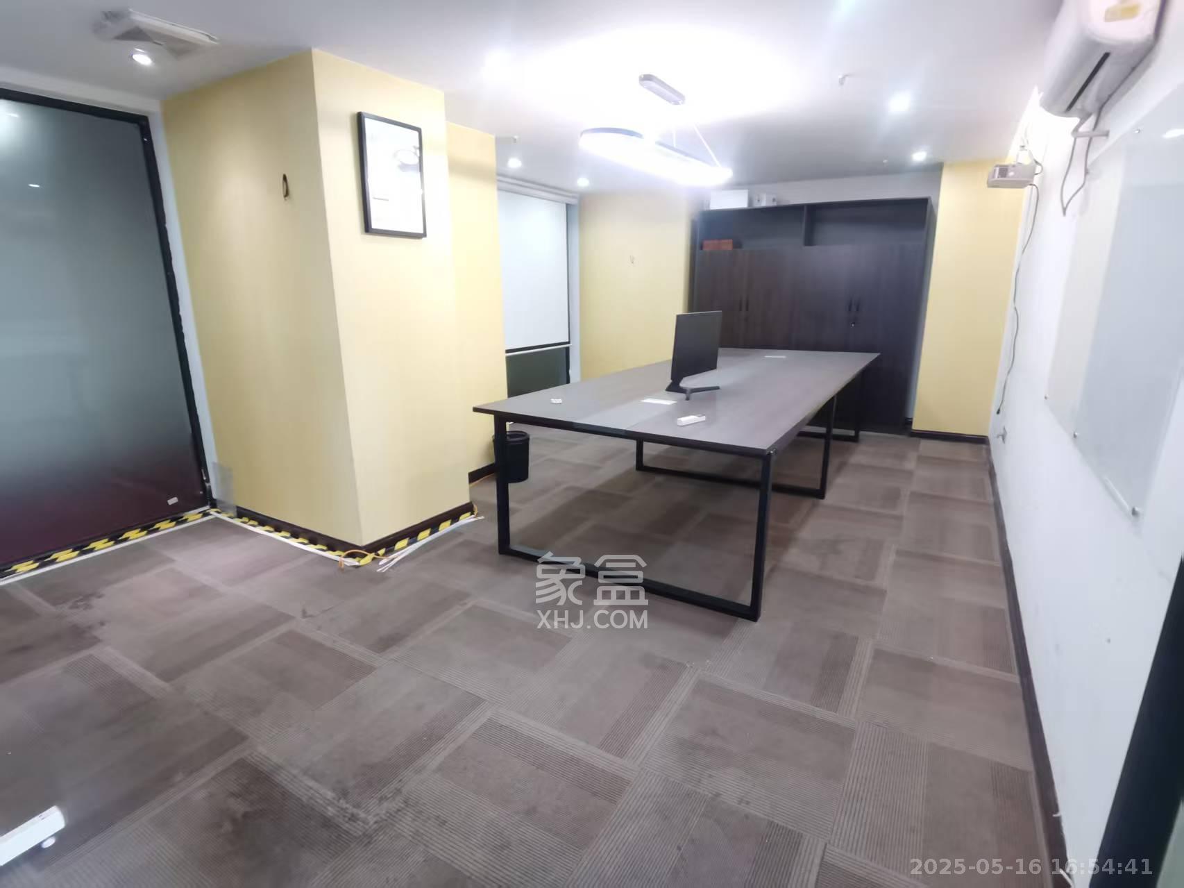 五峰国际 1室1厅1卫 1200.0元/月 五峰国际 1室1厅1卫 1200.0元/月室内图