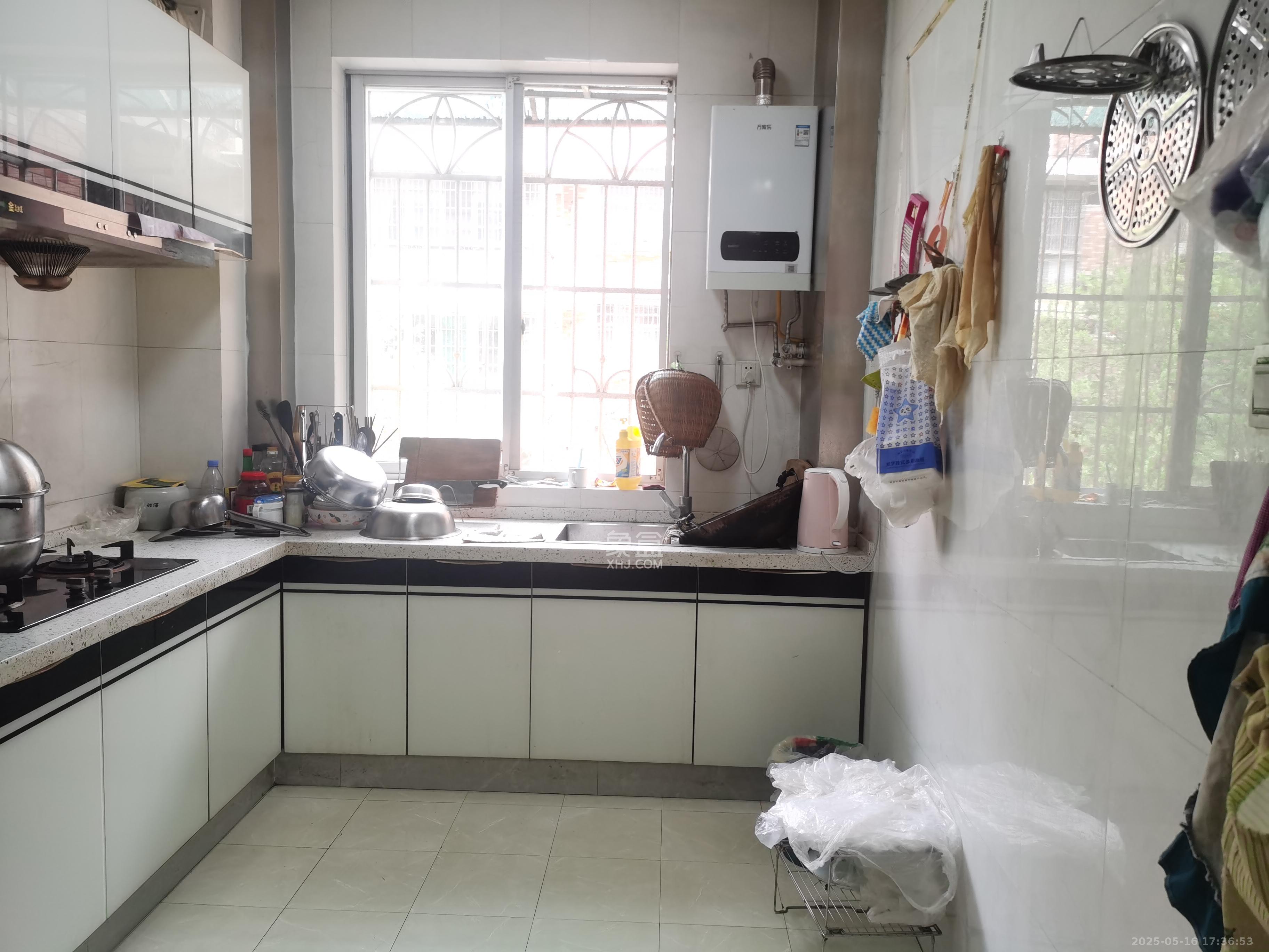 星沙商业步行街 3室2厅1卫 1800.0元/月 星沙商业步行街 3室2厅1卫 1800.0元/月室内图