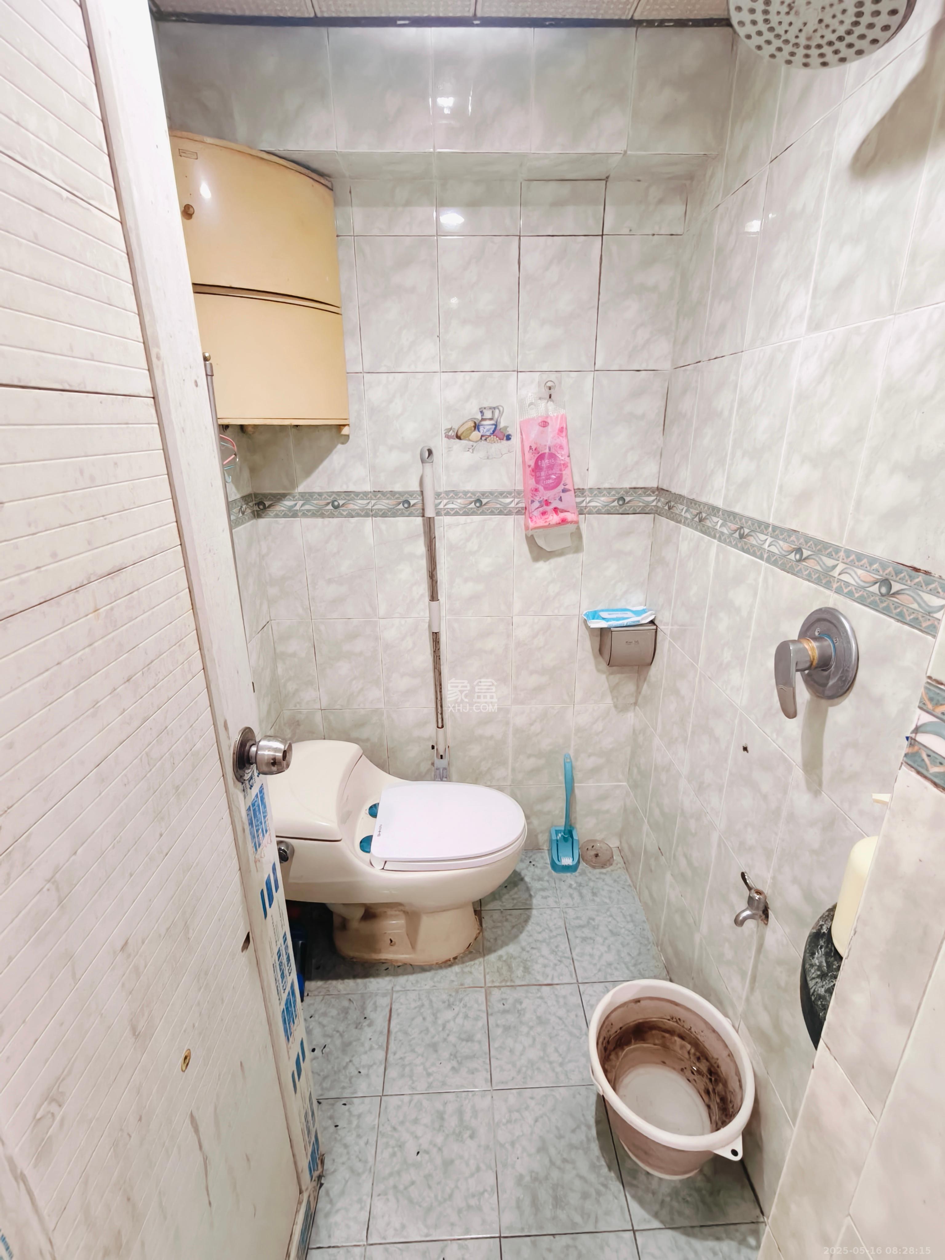 湖南省体育局单位宿舍（省体总会宿舍）  3室2厅1卫   2100.00元/月室内图
