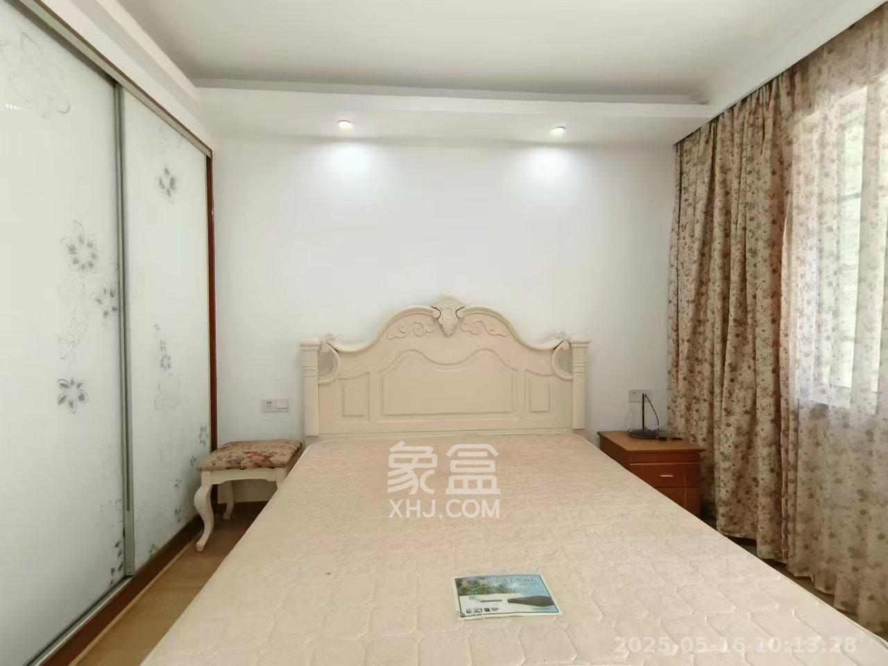 四季美景三期（四季美景水木轩）  4室2厅2卫   3000.00元/月室内图