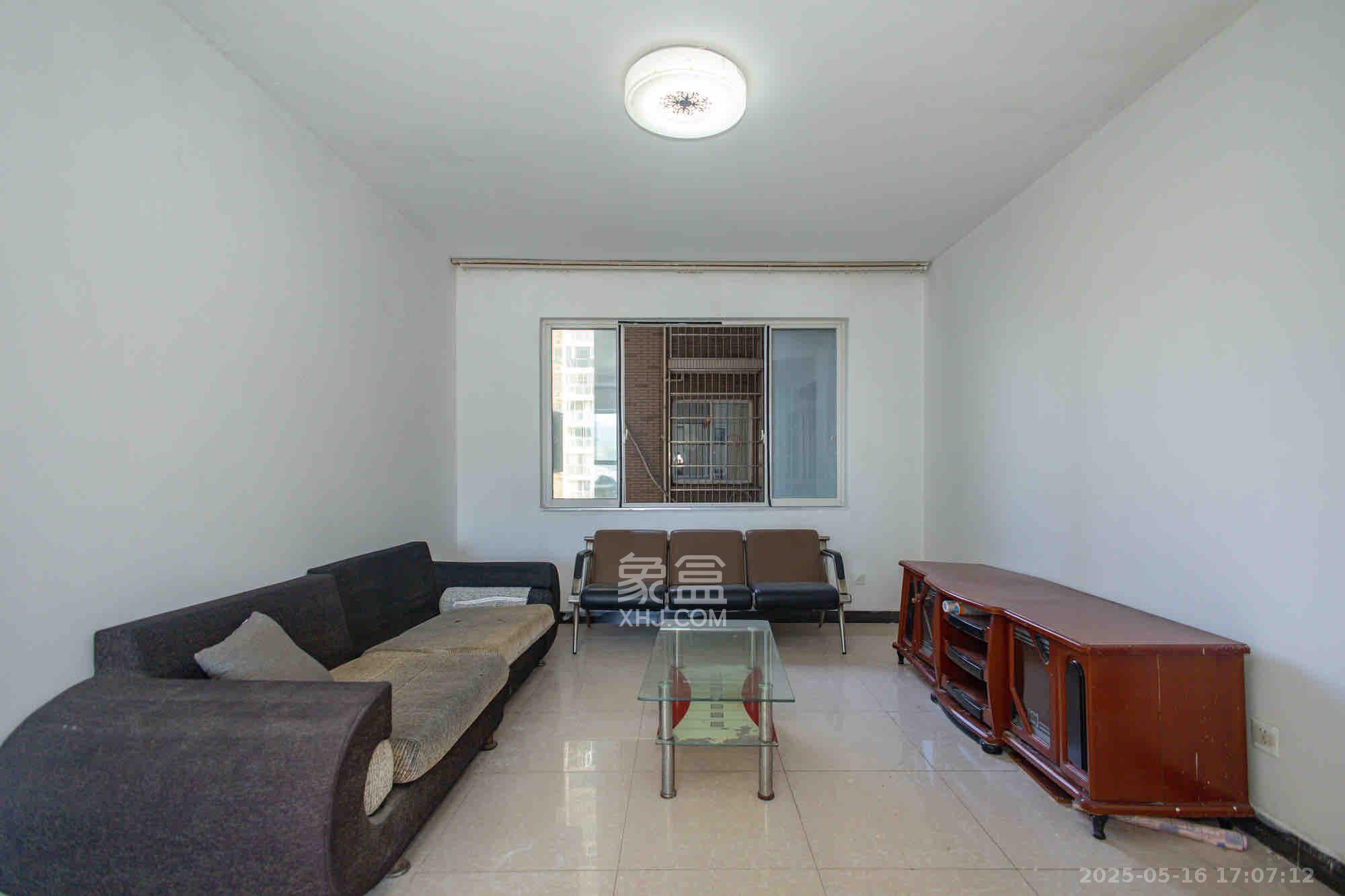 紫晶城 2室2厅1卫 1400.0元/月 紫晶城 2室2厅1卫 1400.0元/月室内图