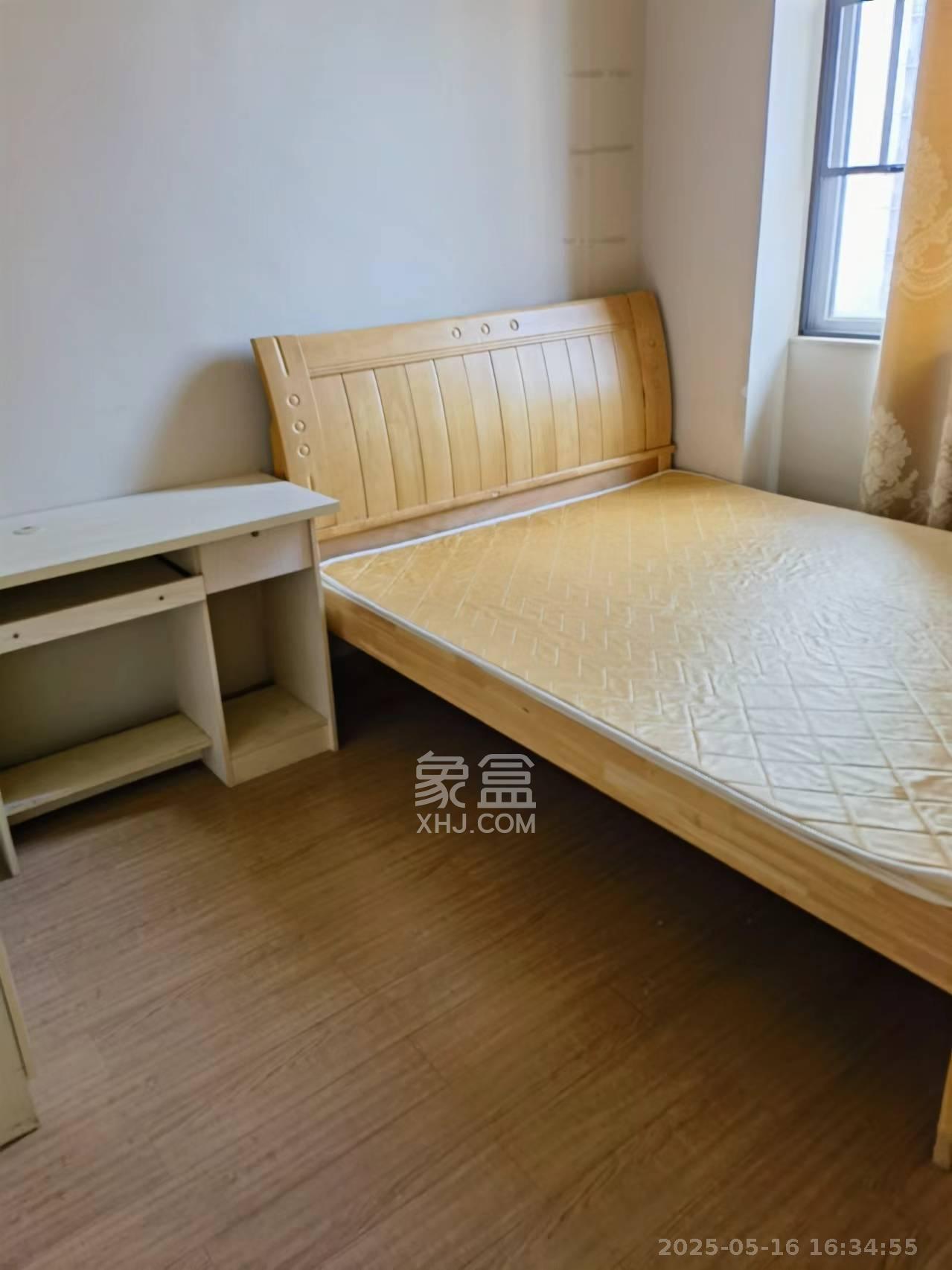 麓谷小镇  3室2厅1卫   2300.00元/月室内图