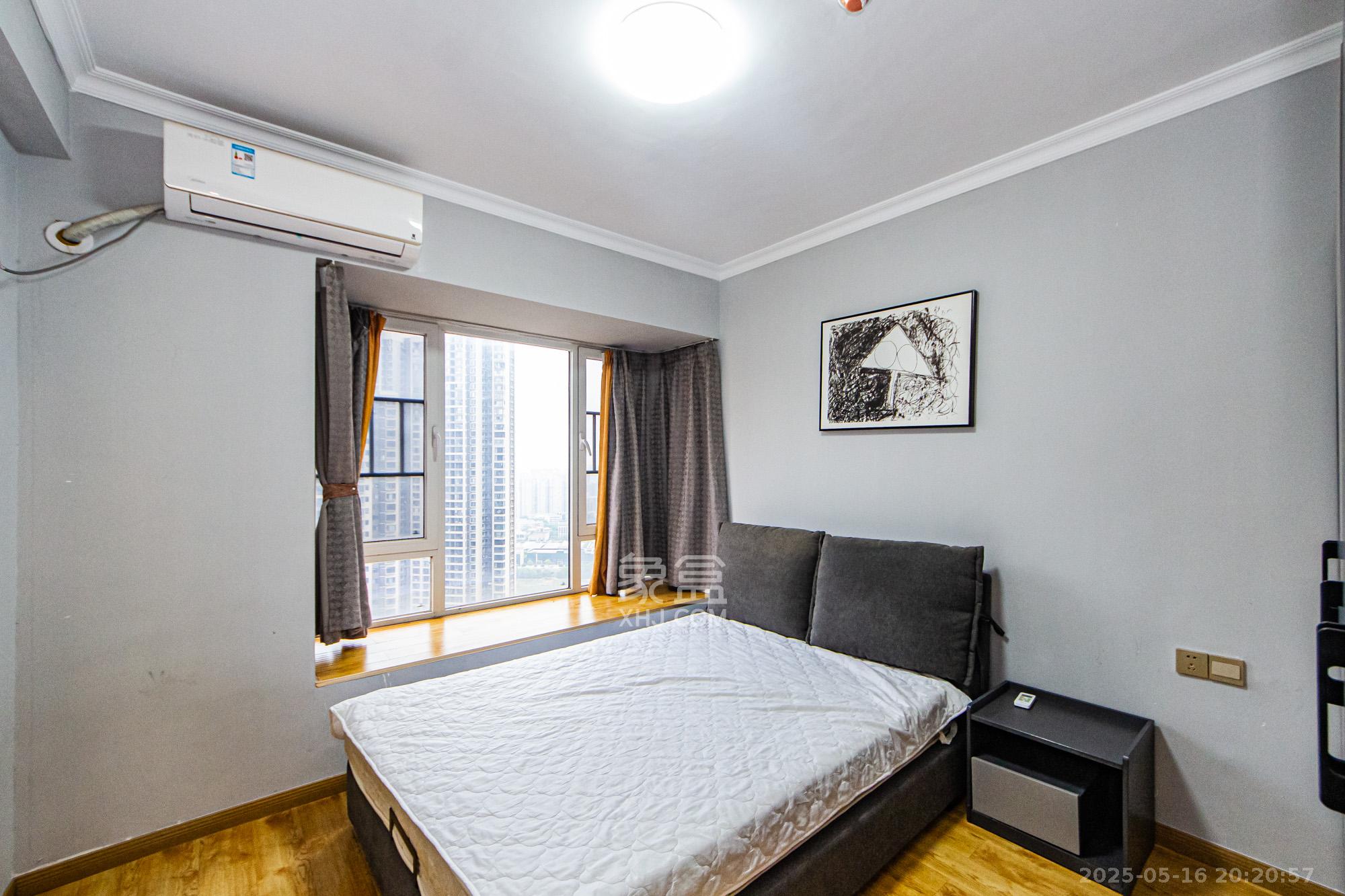 北辰三角洲C3区 4室2厅2卫 195.0万 北辰三角洲C3区 4室2厅2卫 195.0万卧室