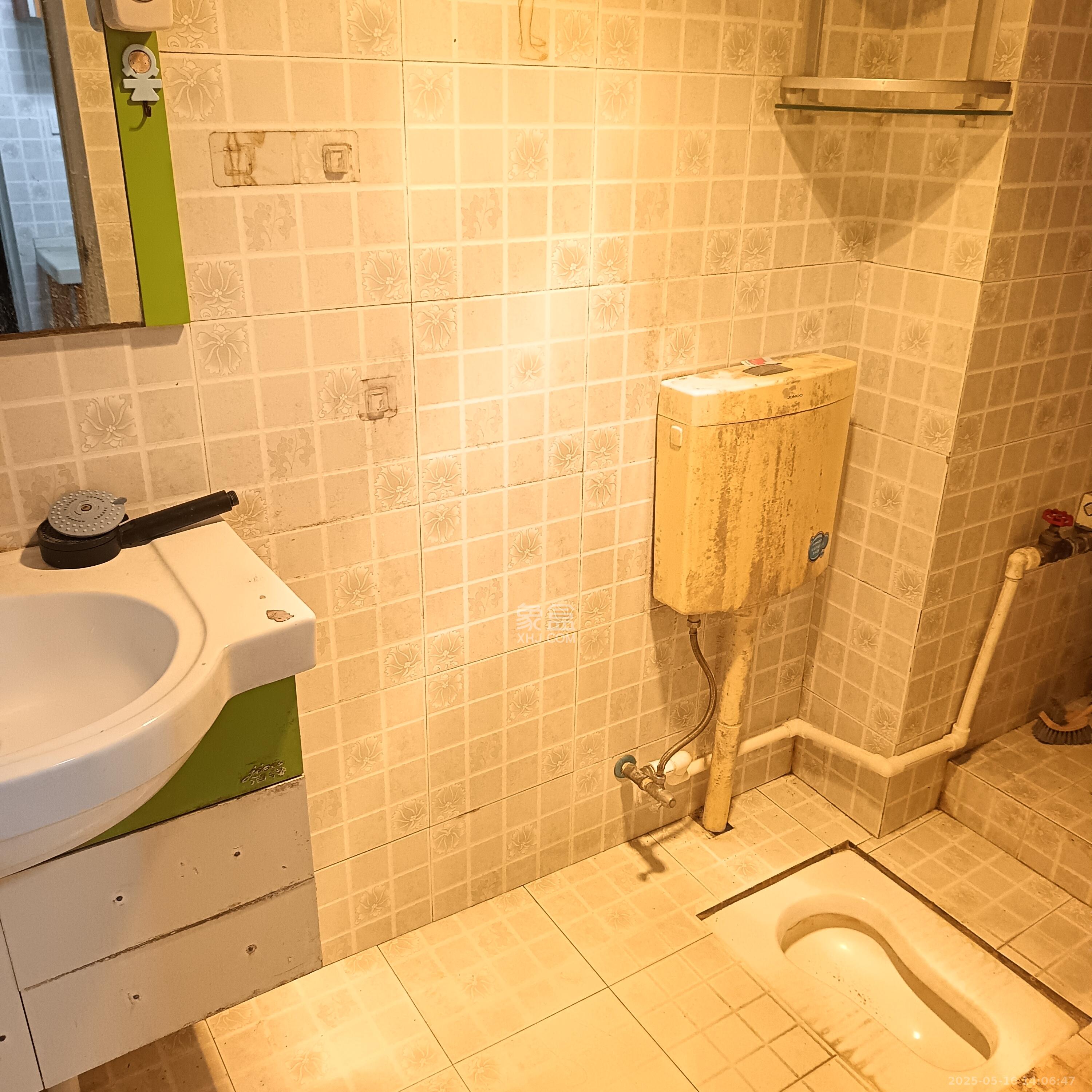 长勘小区 2室1厅1卫 1600.0元/月 长勘小区 2室1厅1卫 1600.0元/月室内图