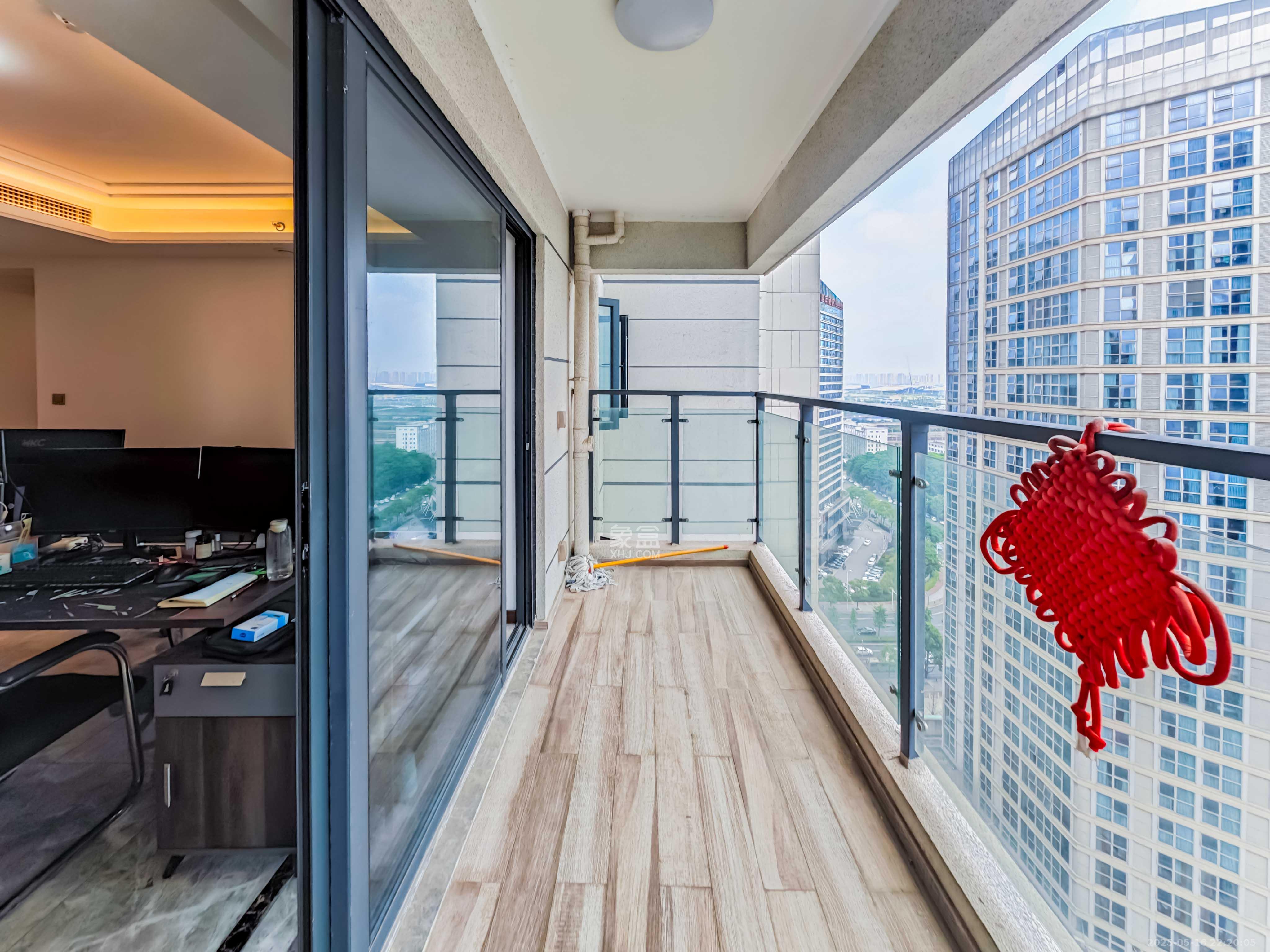 绿地长沙城际空间站(绿地新里佳苑)  5室2厅2卫    175.0万 绿地长沙城际空间站(绿地新里佳苑)  5室2厅2卫    175.0万其他