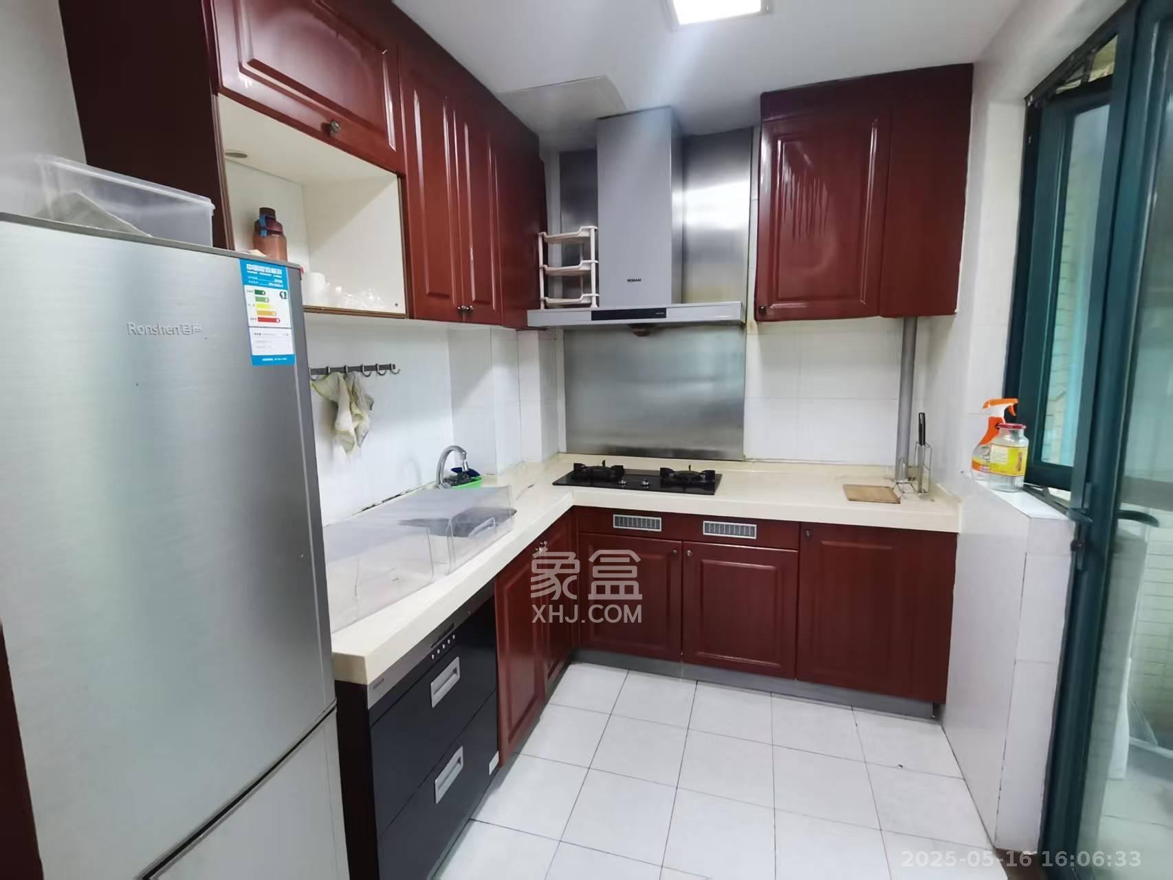 恒大华府  2室2厅1卫    2400.0元/月 恒大华府  2室2厅1卫    2400.0元/月室内图