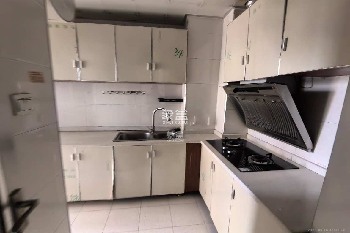 南郡雅园 2室2厅1卫 1400.0元/月 南郡雅园 2室2厅1卫 1400.0元/月室内图