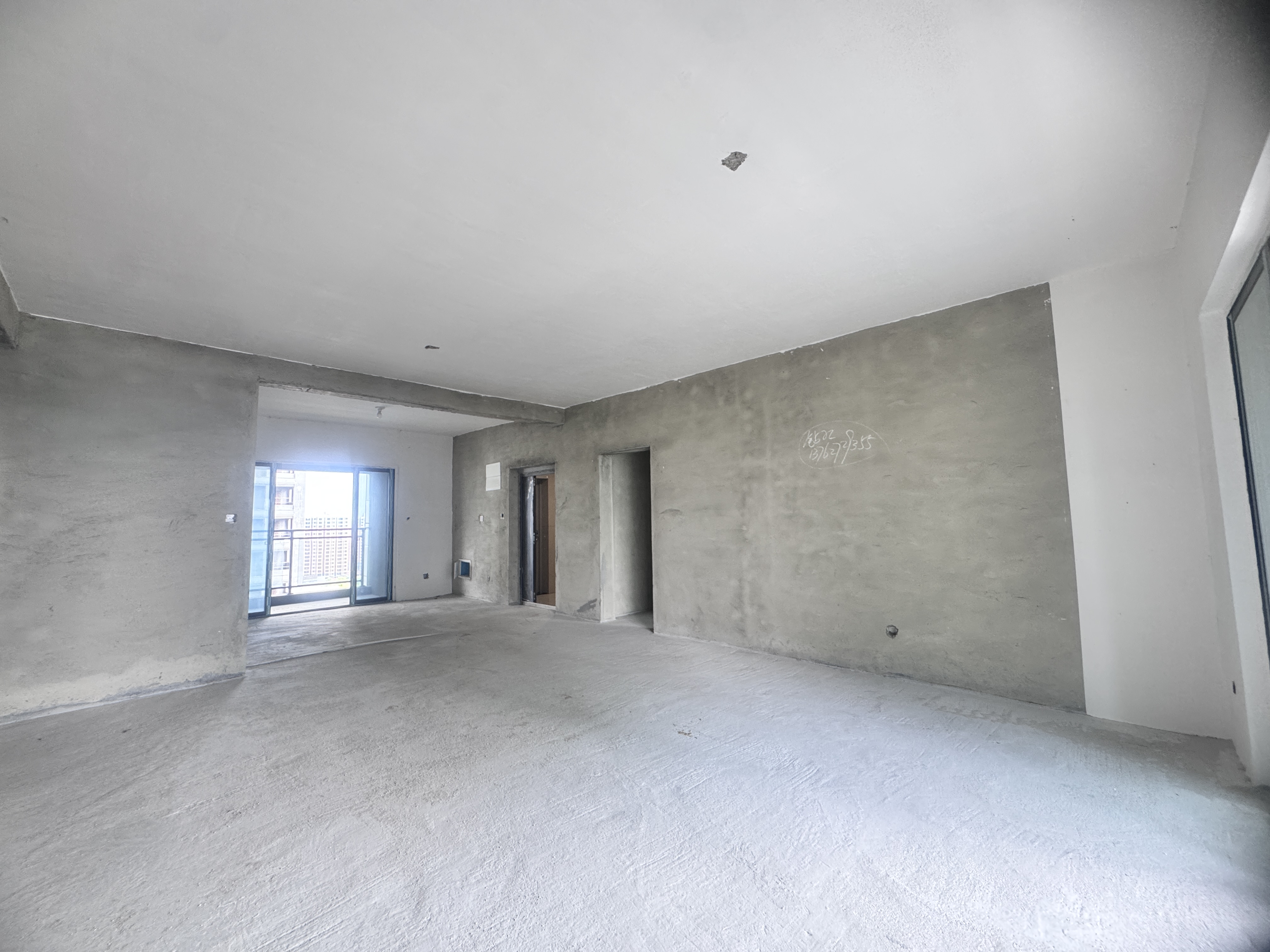 中铁银城江月 5室2厅3卫 105.0万 中铁银城江月 5室2厅3卫 105.0万室内图