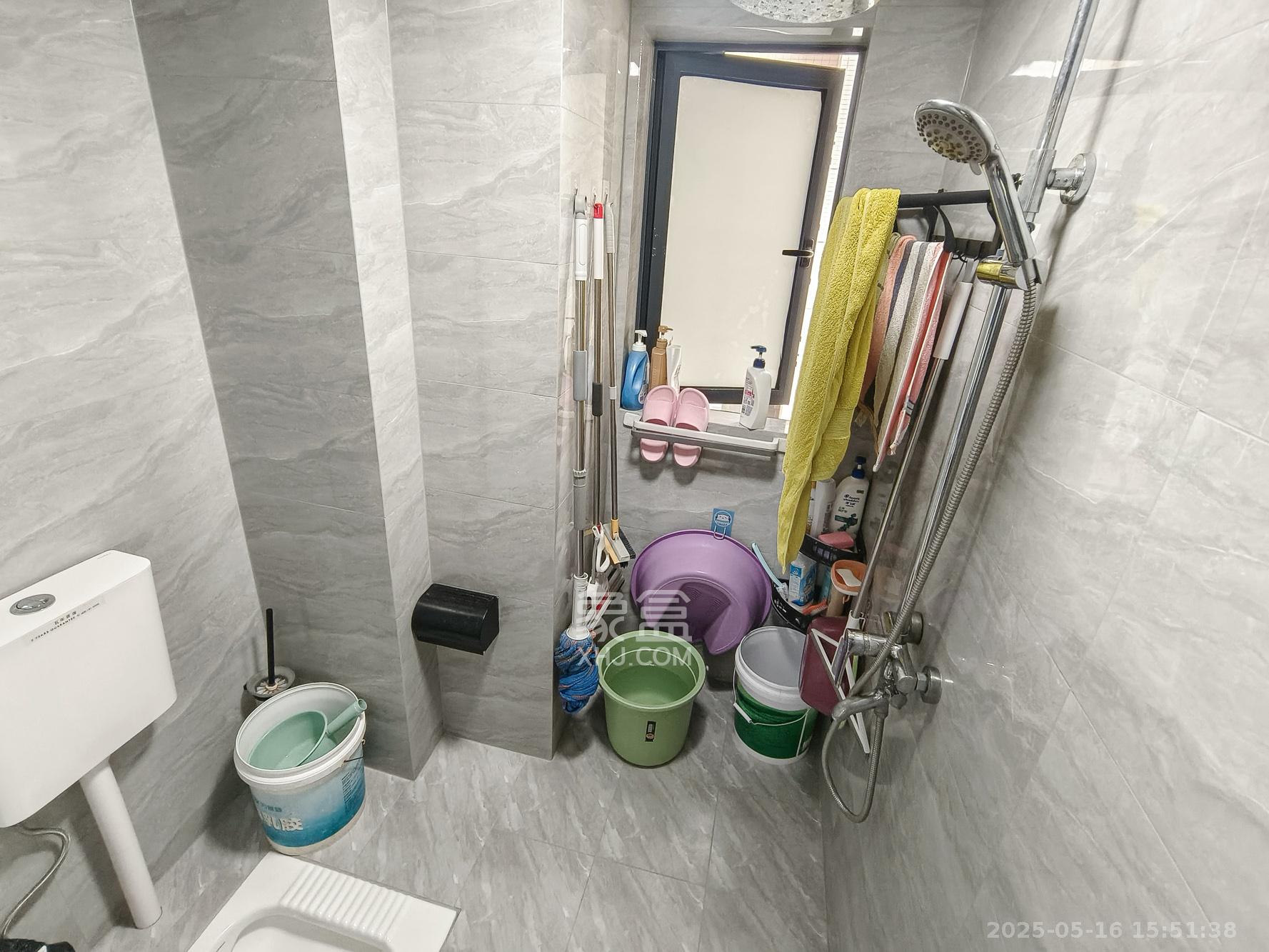 筑梦星园 4室2厅2卫 94.0万 筑梦星园 4室2厅2卫 94.0万卫生间