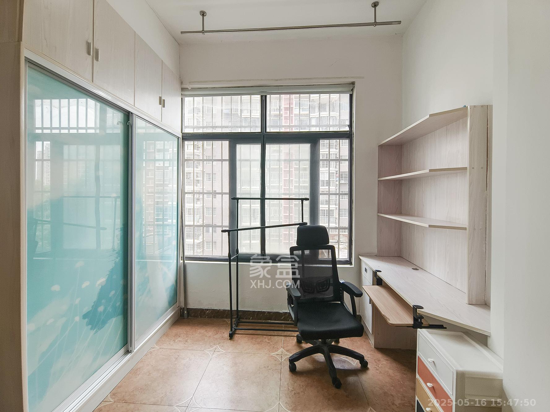 红树湾 1室1厅1卫 23.0万 红树湾 1室1厅1卫 23.0万阳台