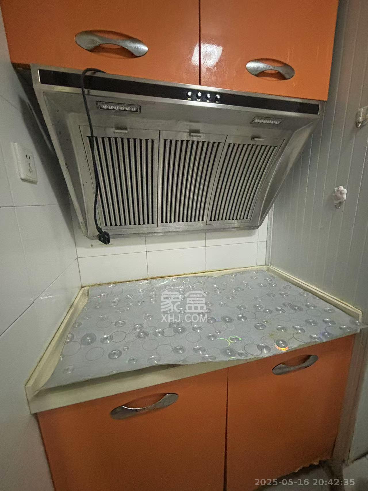上城星座  1室1厅1卫   1800.00元/月室内图