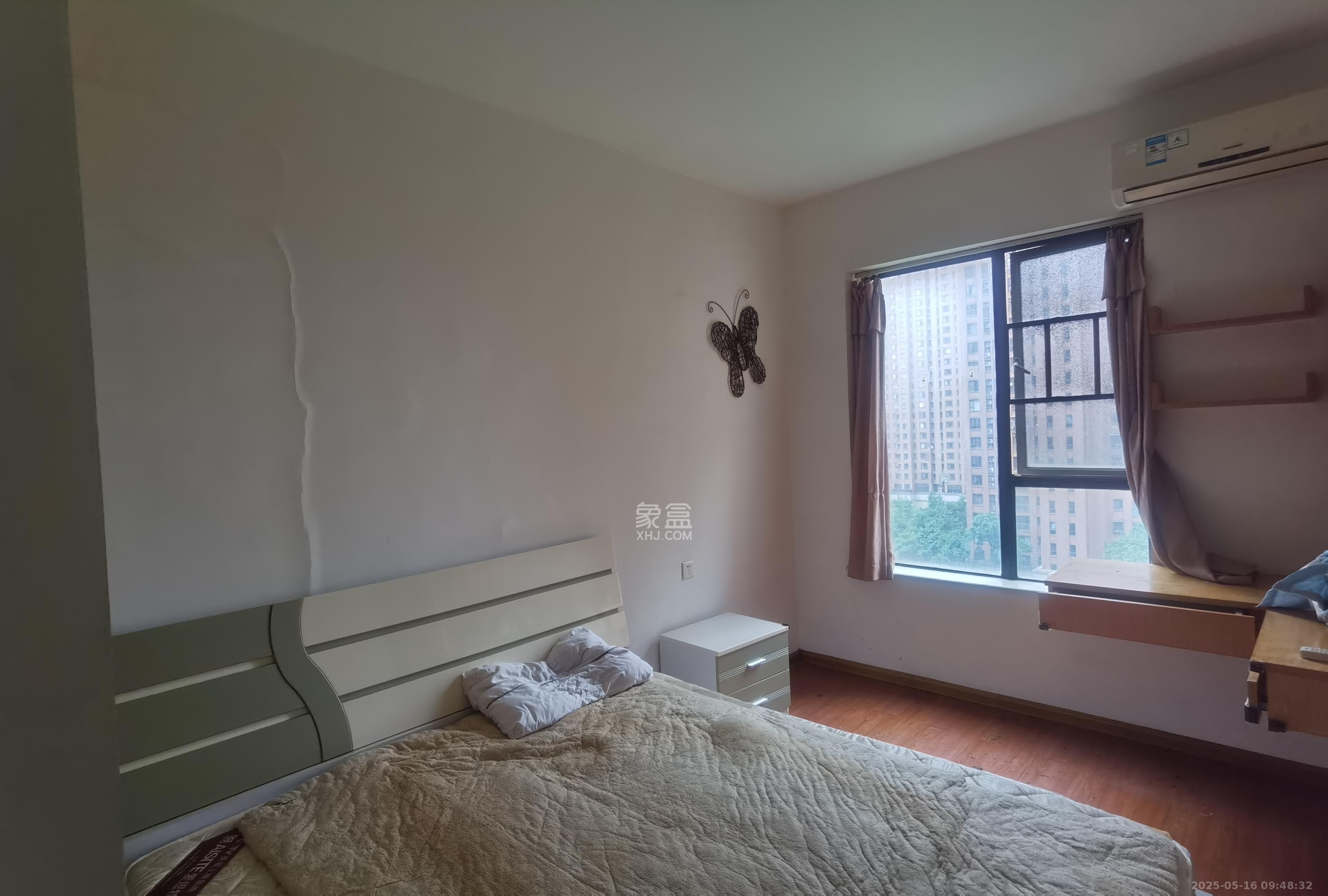 三一街区  3室2厅1卫   1800.00元/月室内图