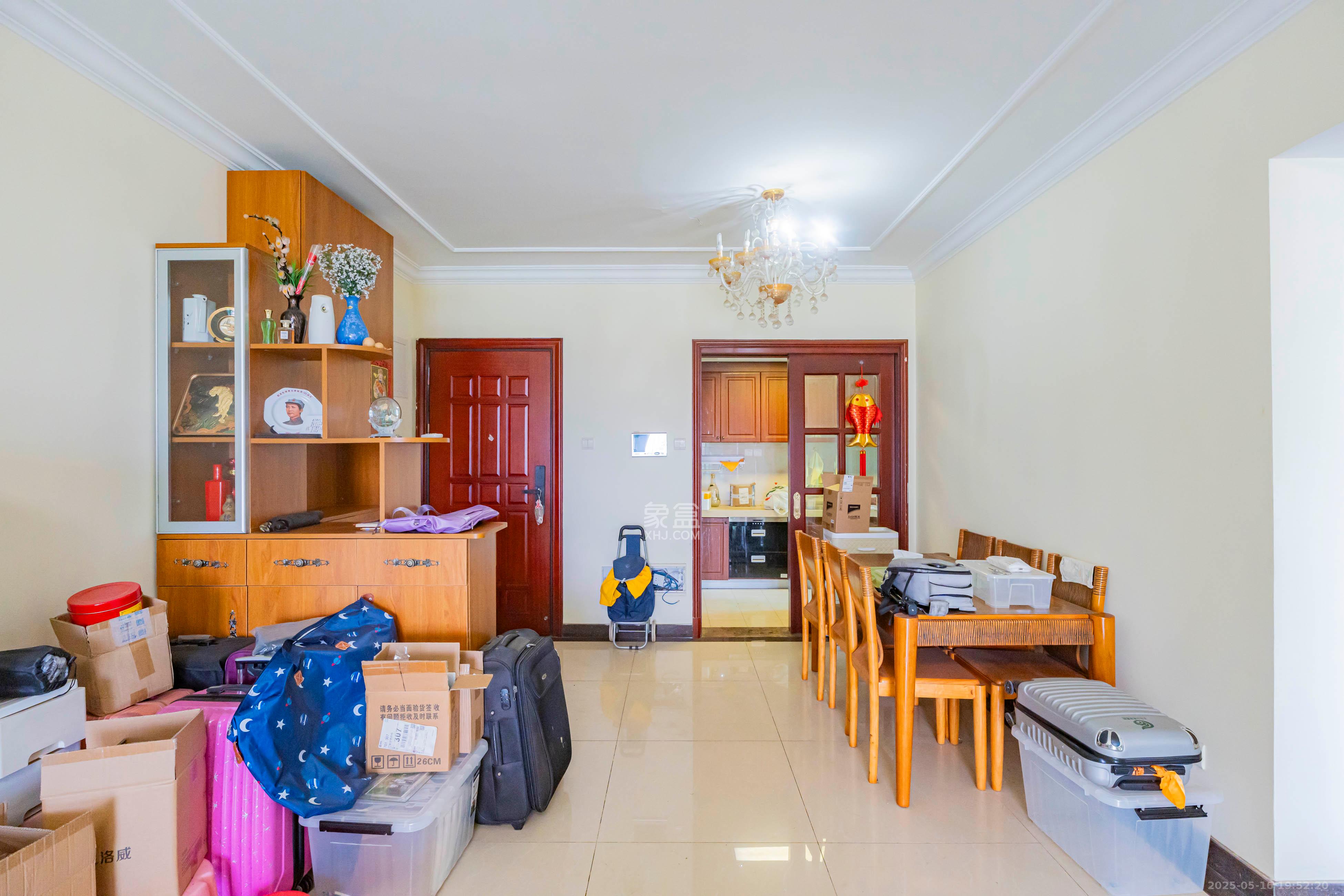 恒大雅苑 3室2厅2卫 95.0万 恒大雅苑 3室2厅2卫 95.0万客厅