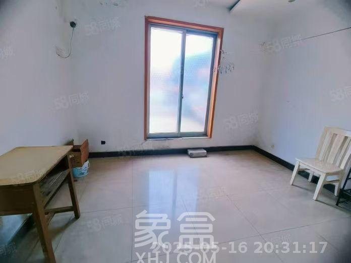 星沙汽配城（大塘村农机市场）  2室1厅1卫   900.00元/月室内图