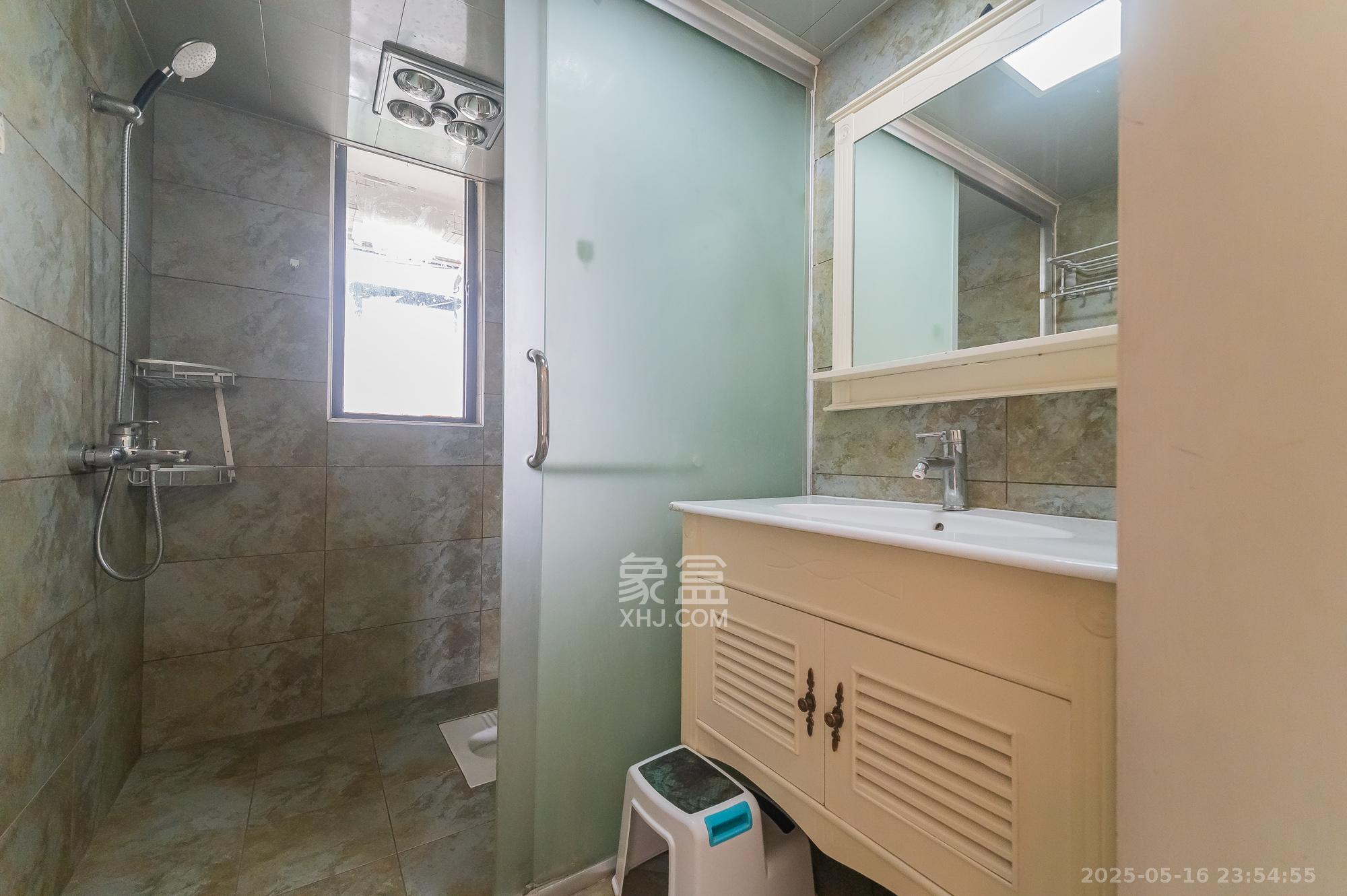 鹏基诺亚山林 3室2厅2卫 78.8万 鹏基诺亚山林 3室2厅2卫 78.8万卫生间