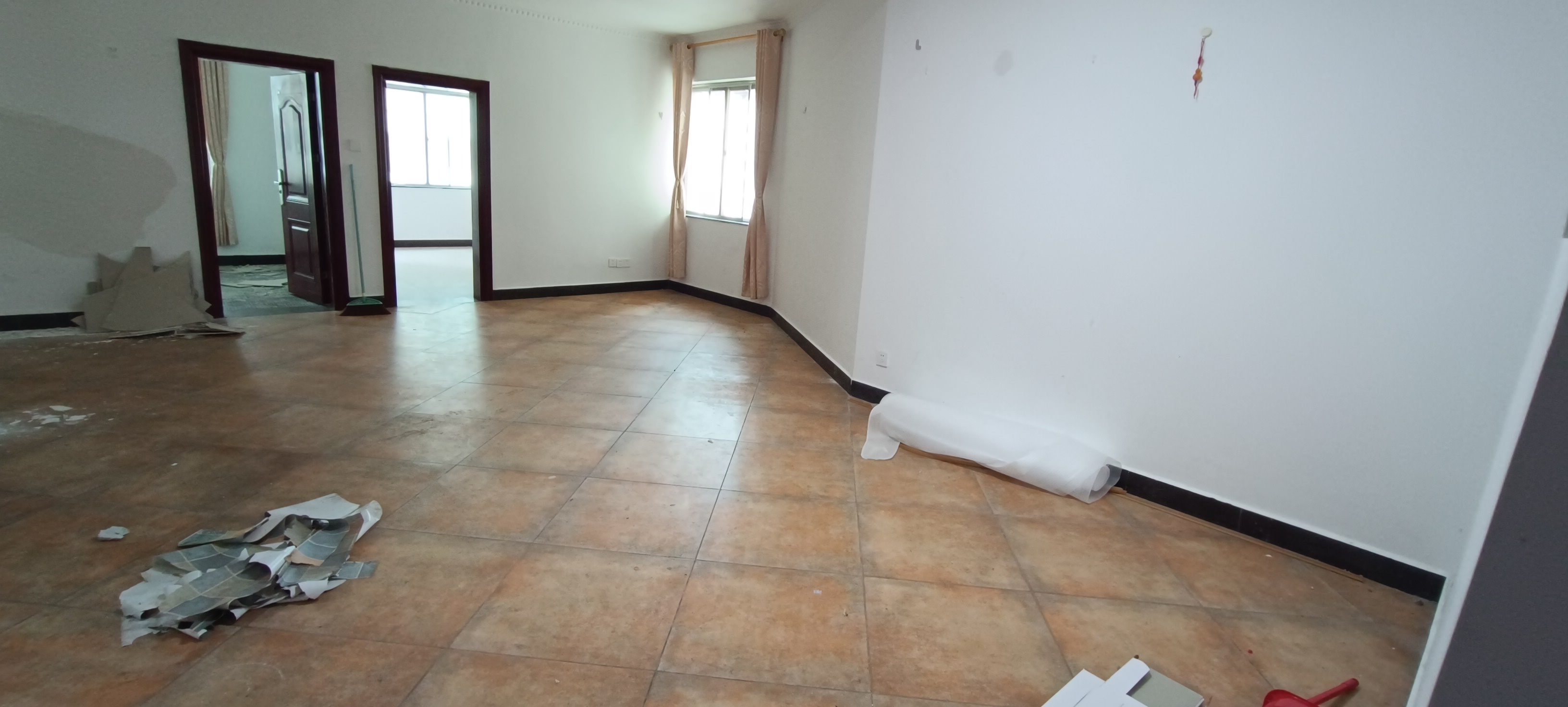 富豪大厦(富豪花园) 2室1厅1卫 108.0万 富豪大厦(富豪花园) 2室1厅1卫 108.0万客厅