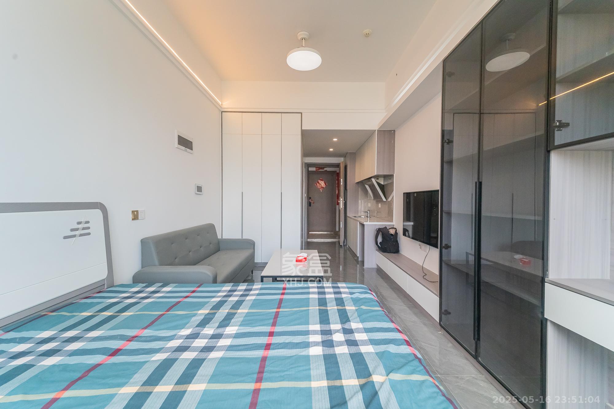 新城悦隽公园  1室1厅1卫    18.8万 新城悦隽公园  1室1厅1卫    18.8万客厅