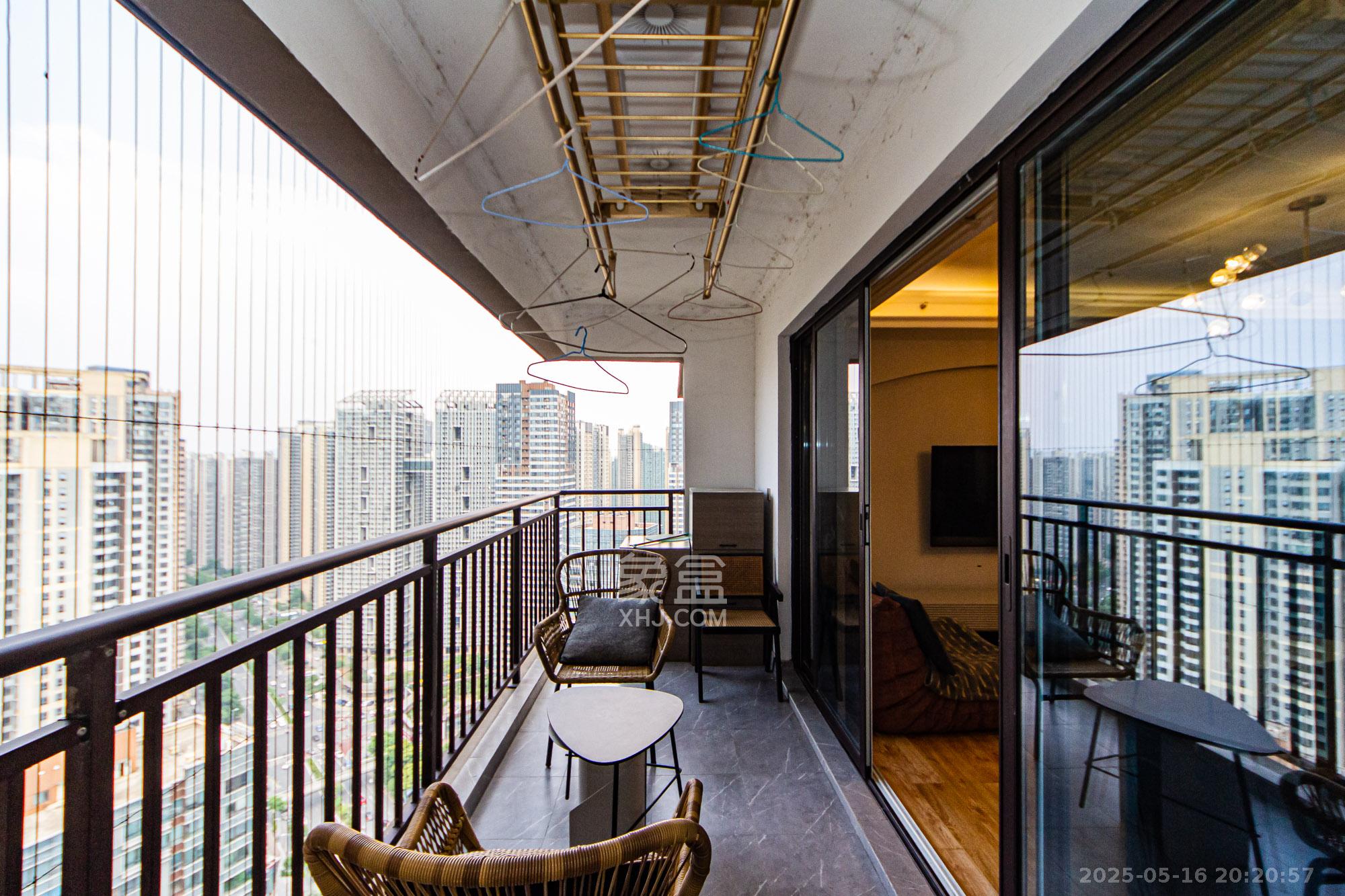 北辰三角洲C3区 4室2厅2卫 195.0万 北辰三角洲C3区 4室2厅2卫 195.0万阳台